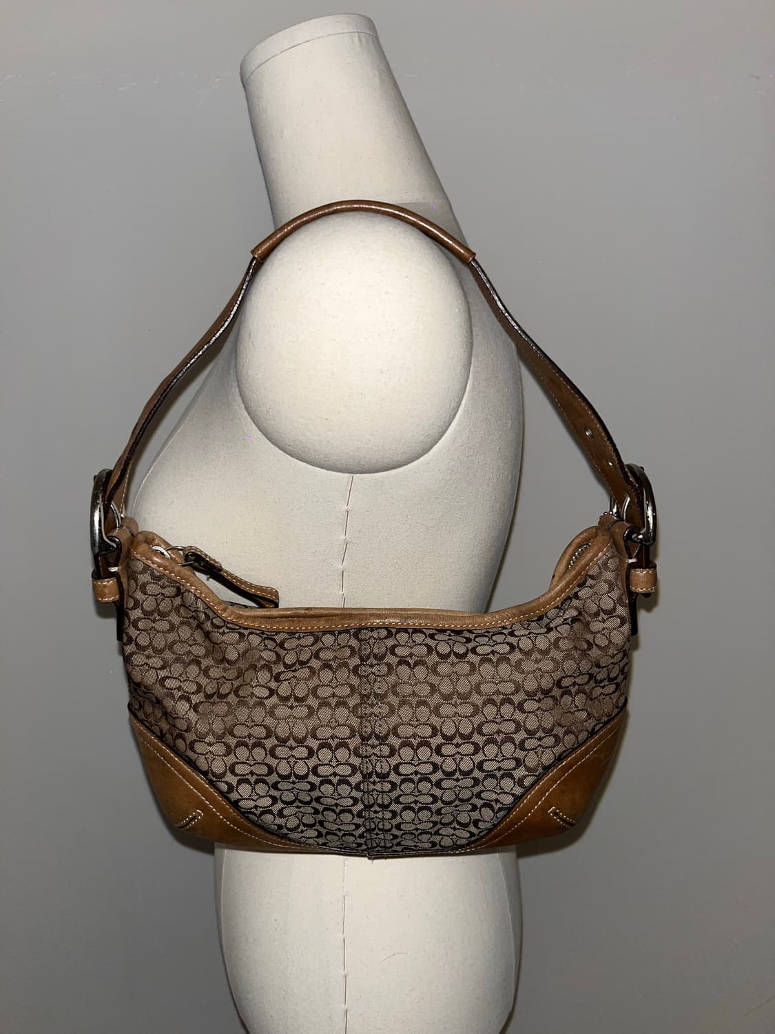 Coach Mini Beige Shoulder Bag 상품이미지6