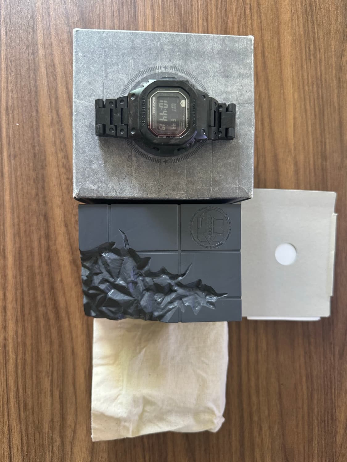 지샥 G-SHOCK 40주년 풀카본 상품이미지8