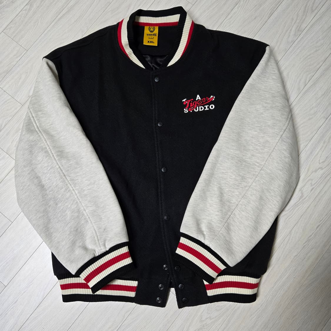 기아타이거즈 아이앱 스타디움 자켓 상품이미지1