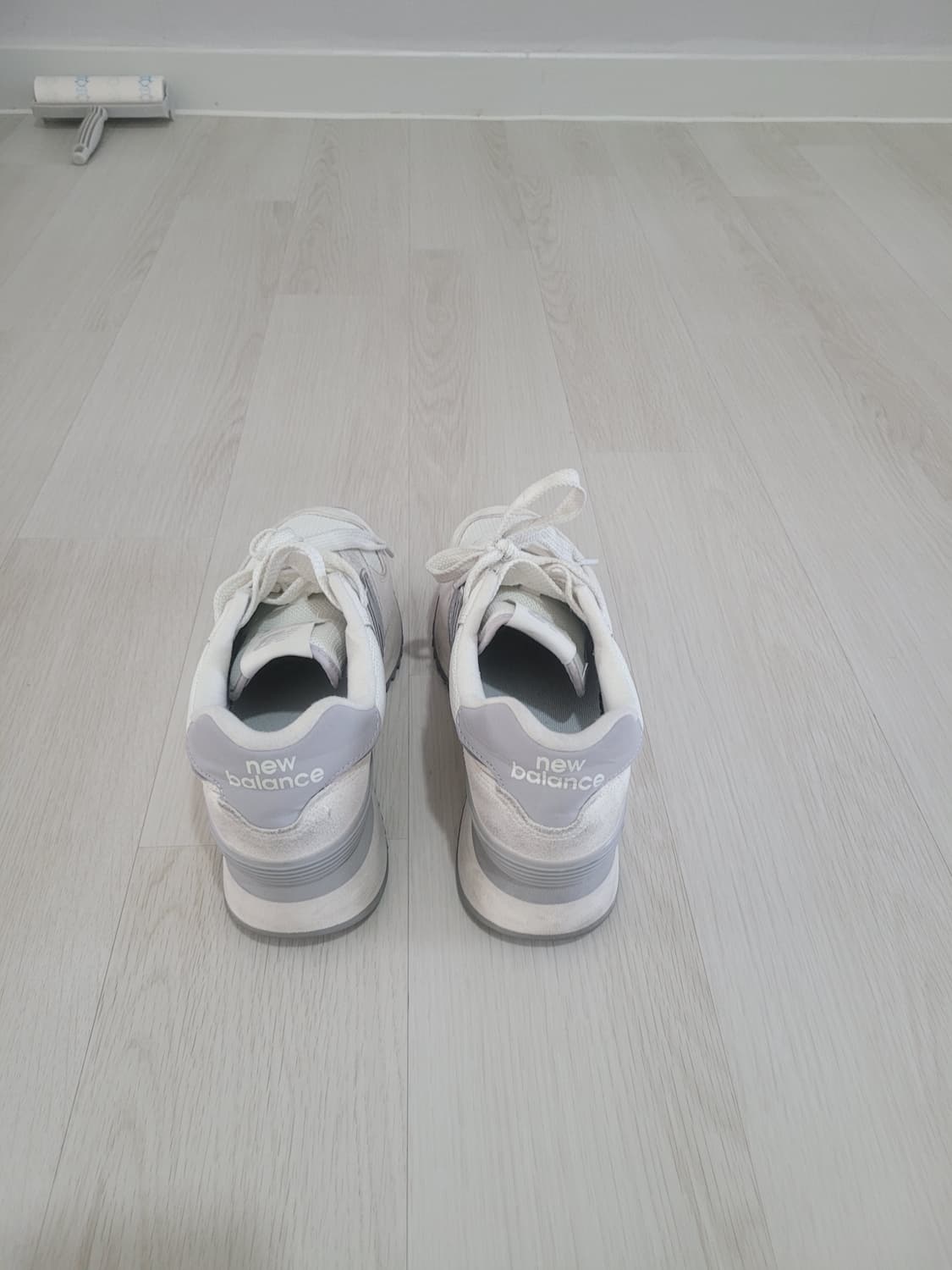 뉴발란스 574 플러스 240(아이유 애착 운동화) 상품이미지4