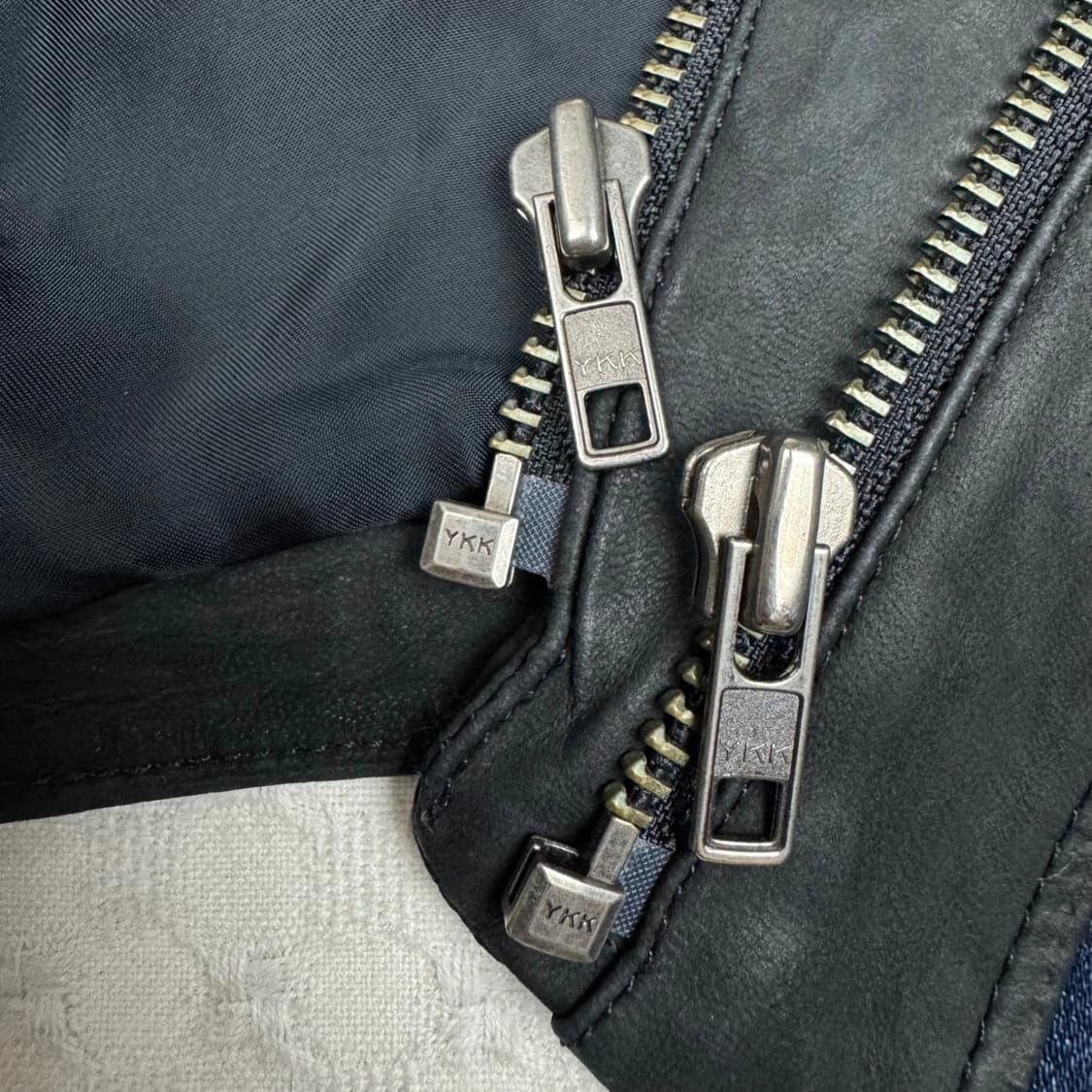 헬무트 랭 데님 & 가죽 믹스 비대칭 바이커 자켓 상품이미지5