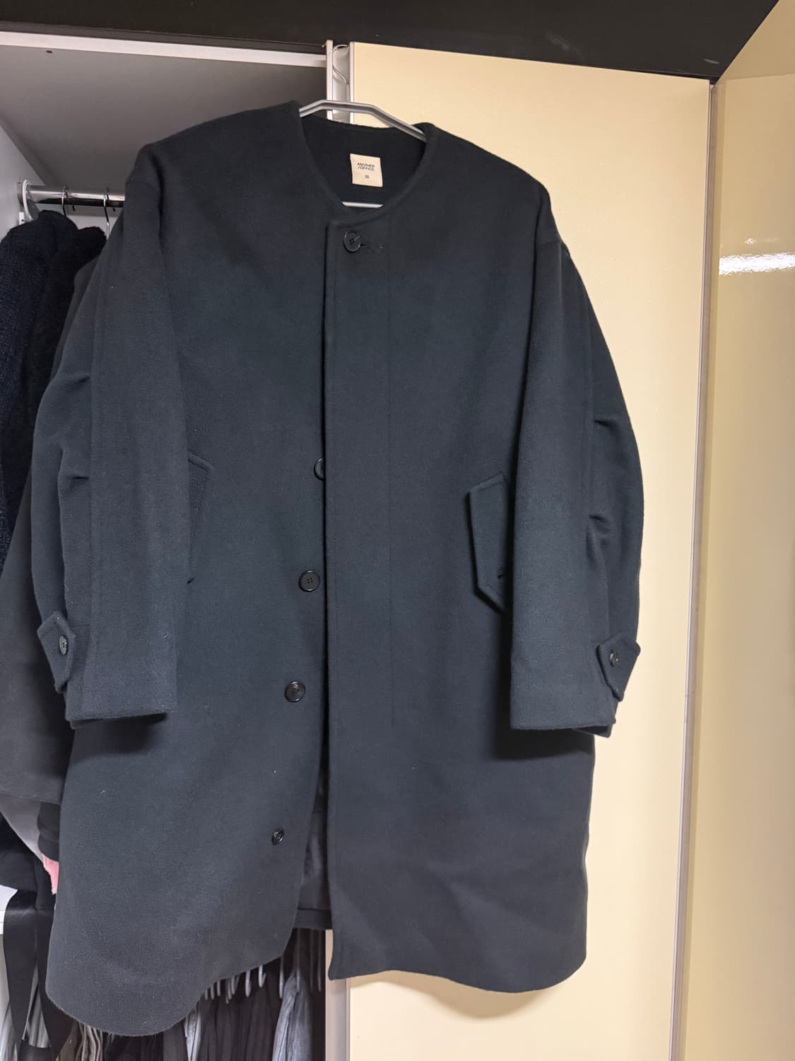 어나더오피스 블랙 코트 상품이미지2