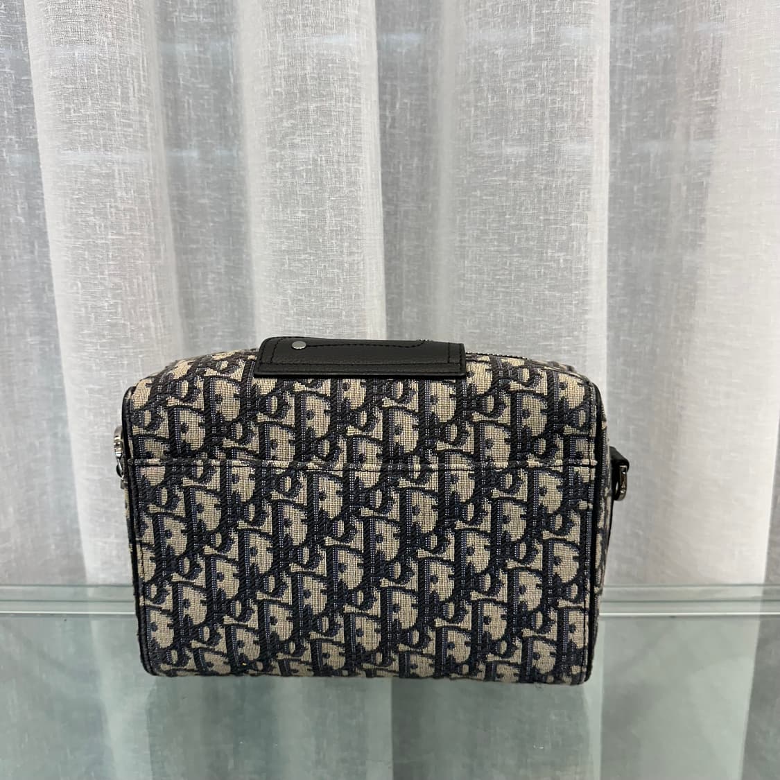 디올 링고 크로스백 상품이미지2