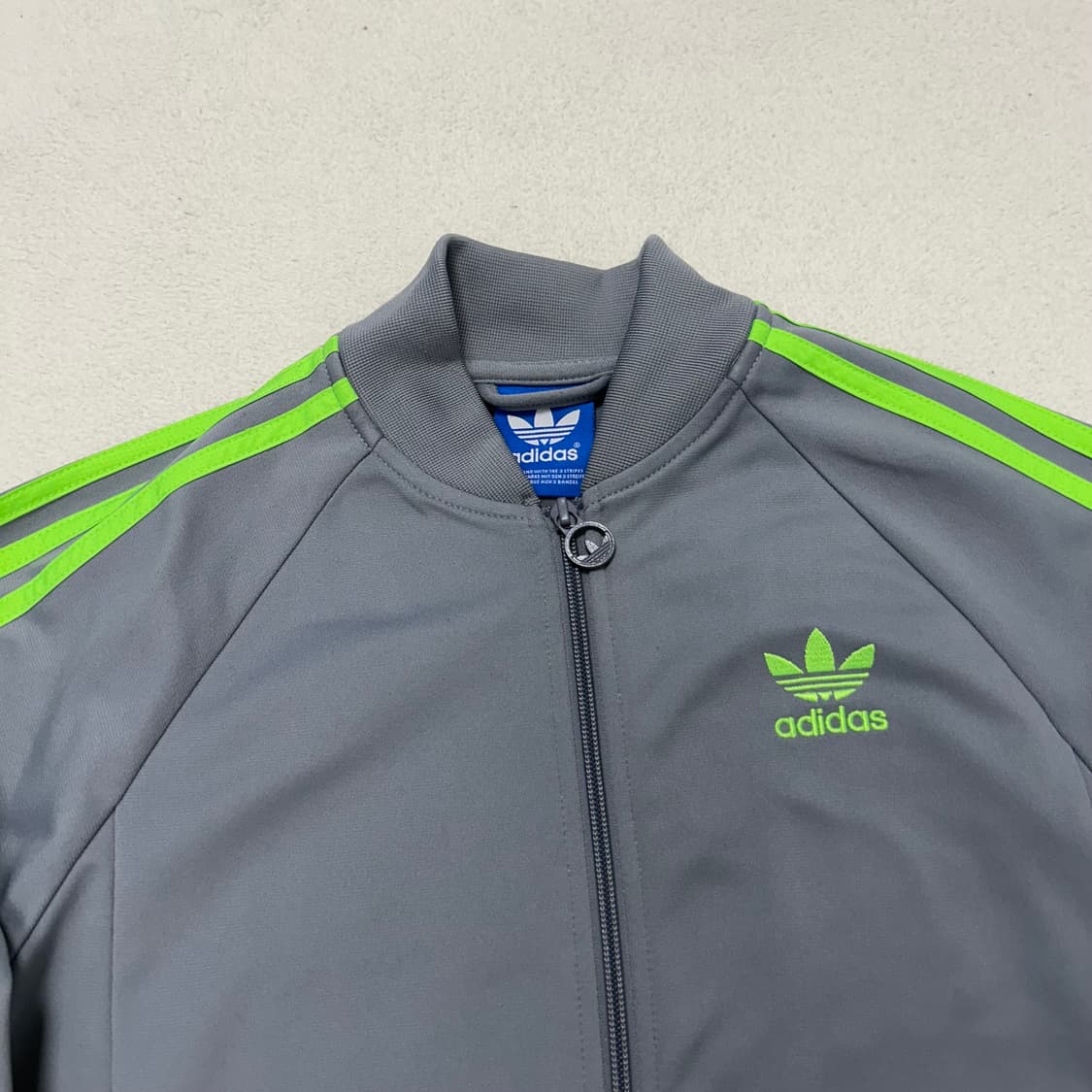 Adidas Superstar gray neon jersey 상품이미지5