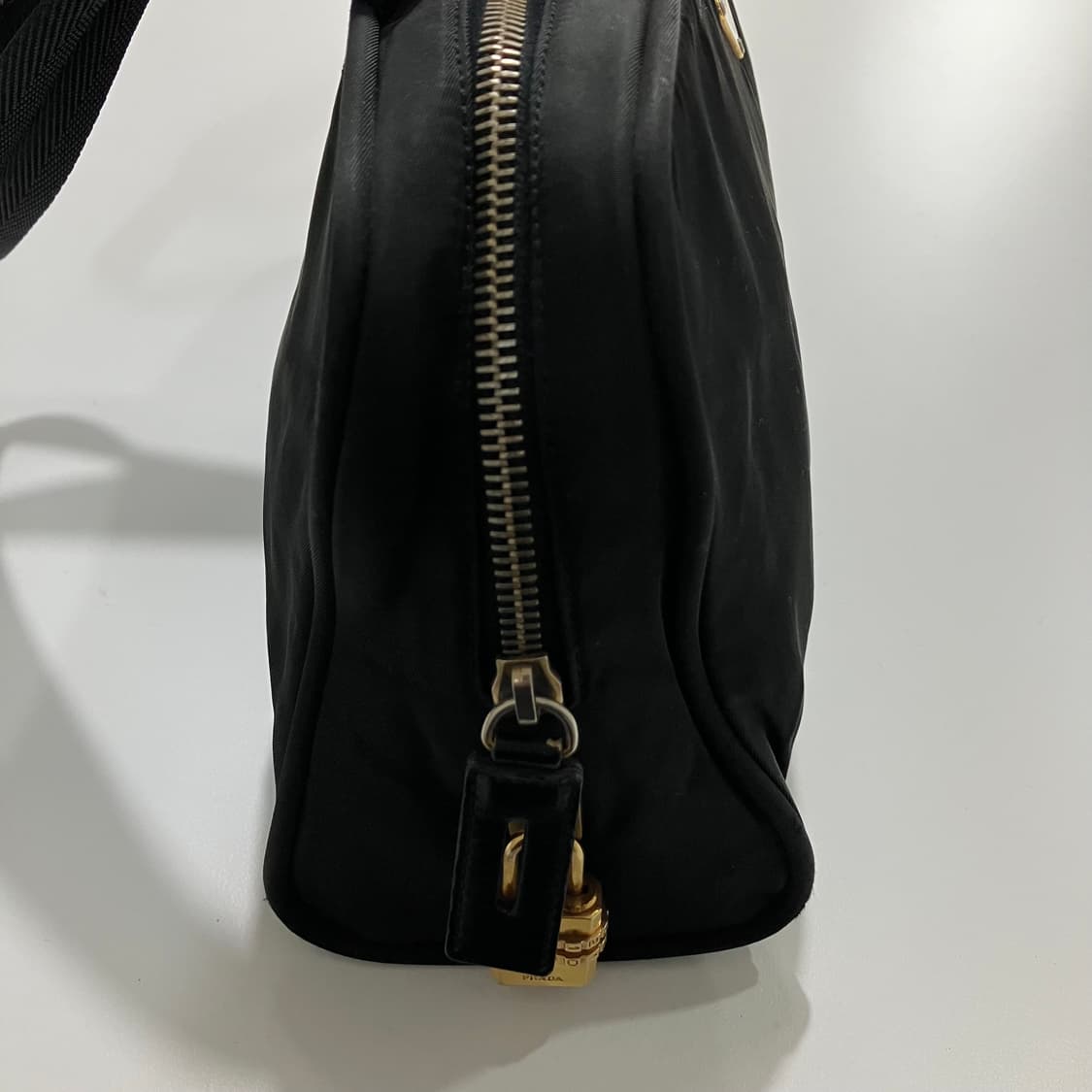 [정품] 프라다 포코노 나일론 자물쇠 숄더백 토트백 상품이미지5