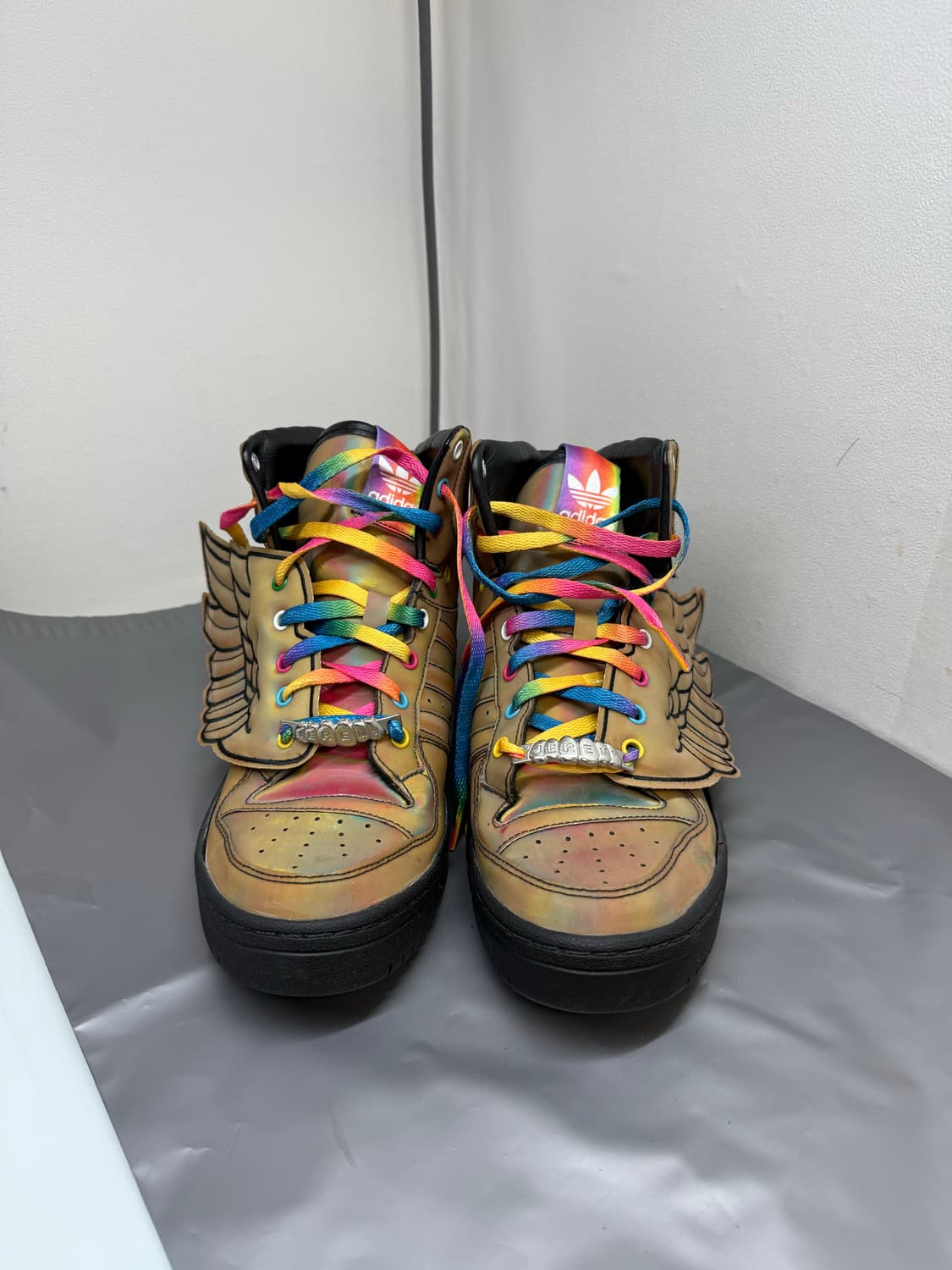 아디다스 제레미스캇 홀로그램 멀티컬러 상품이미지1