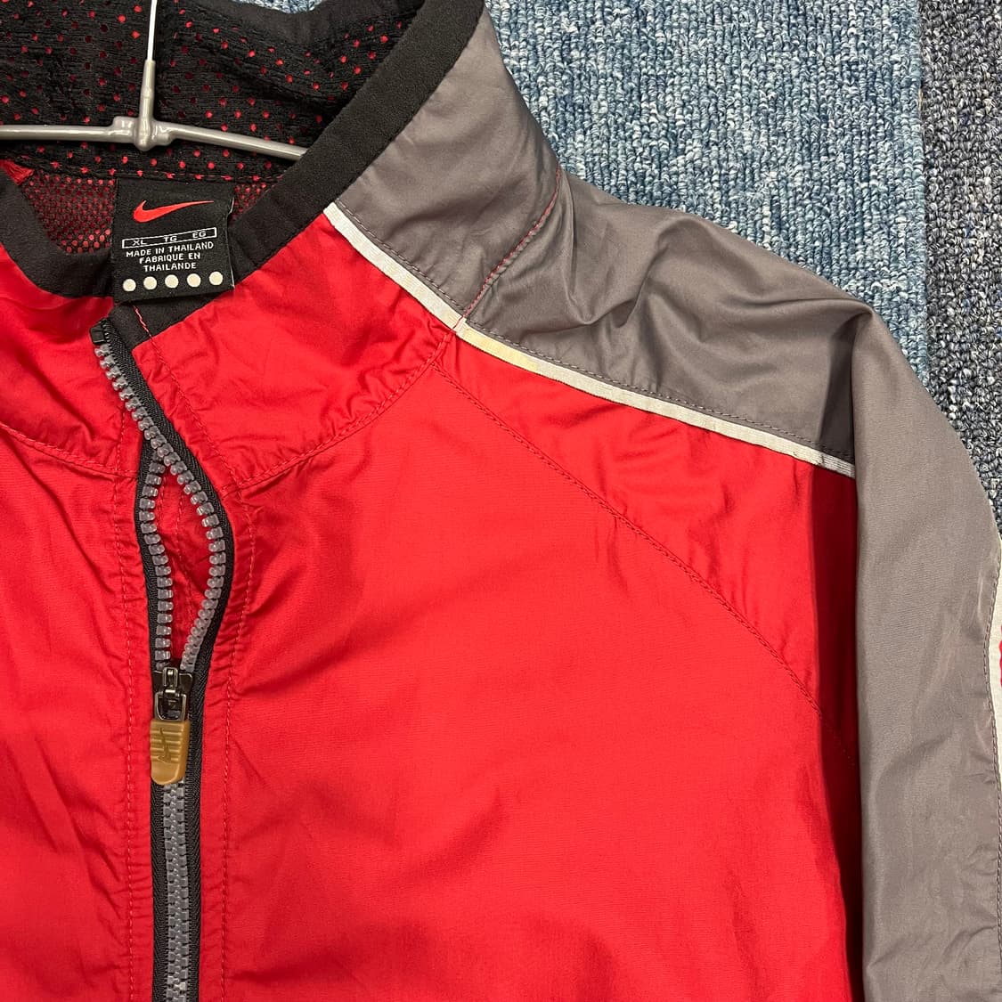 🌱나이키 올드스쿨 레드 바람막이 상품이미지3