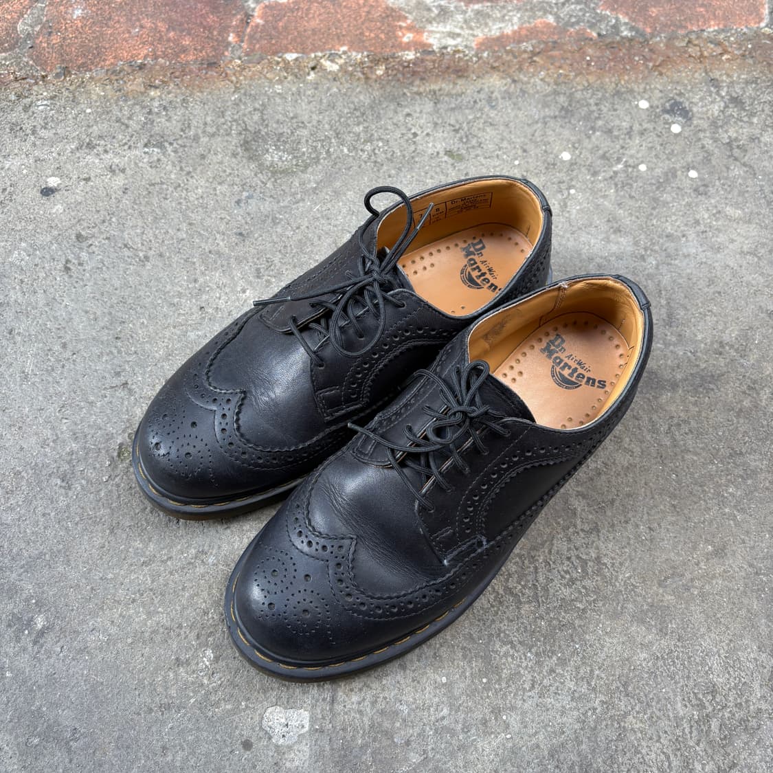 Dr. Martens 닥터마틴 윙팁 로퍼 (260) 상품이미지1