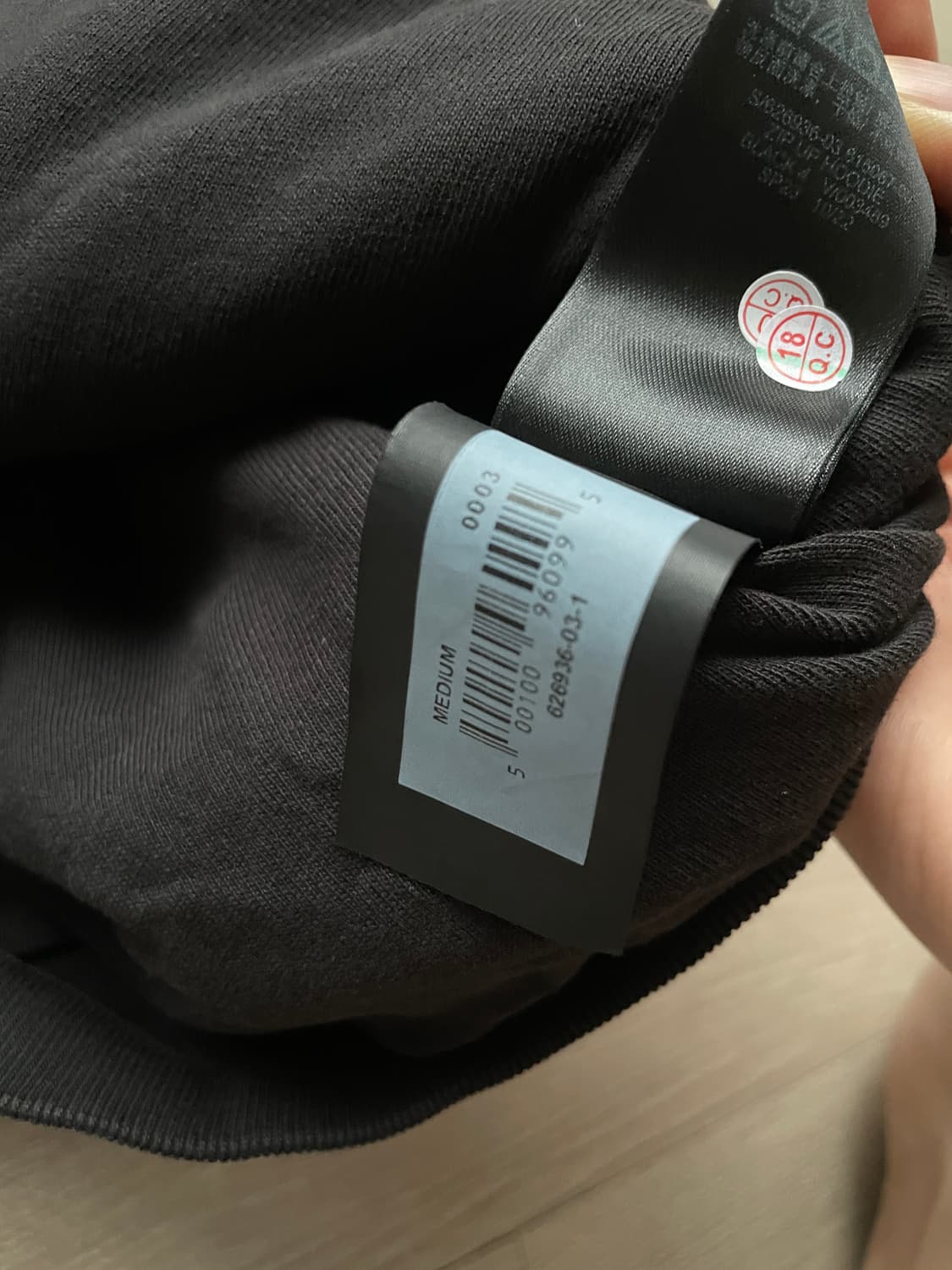 이지 갭 블랙 후드 집업 미발매 상품이미지6