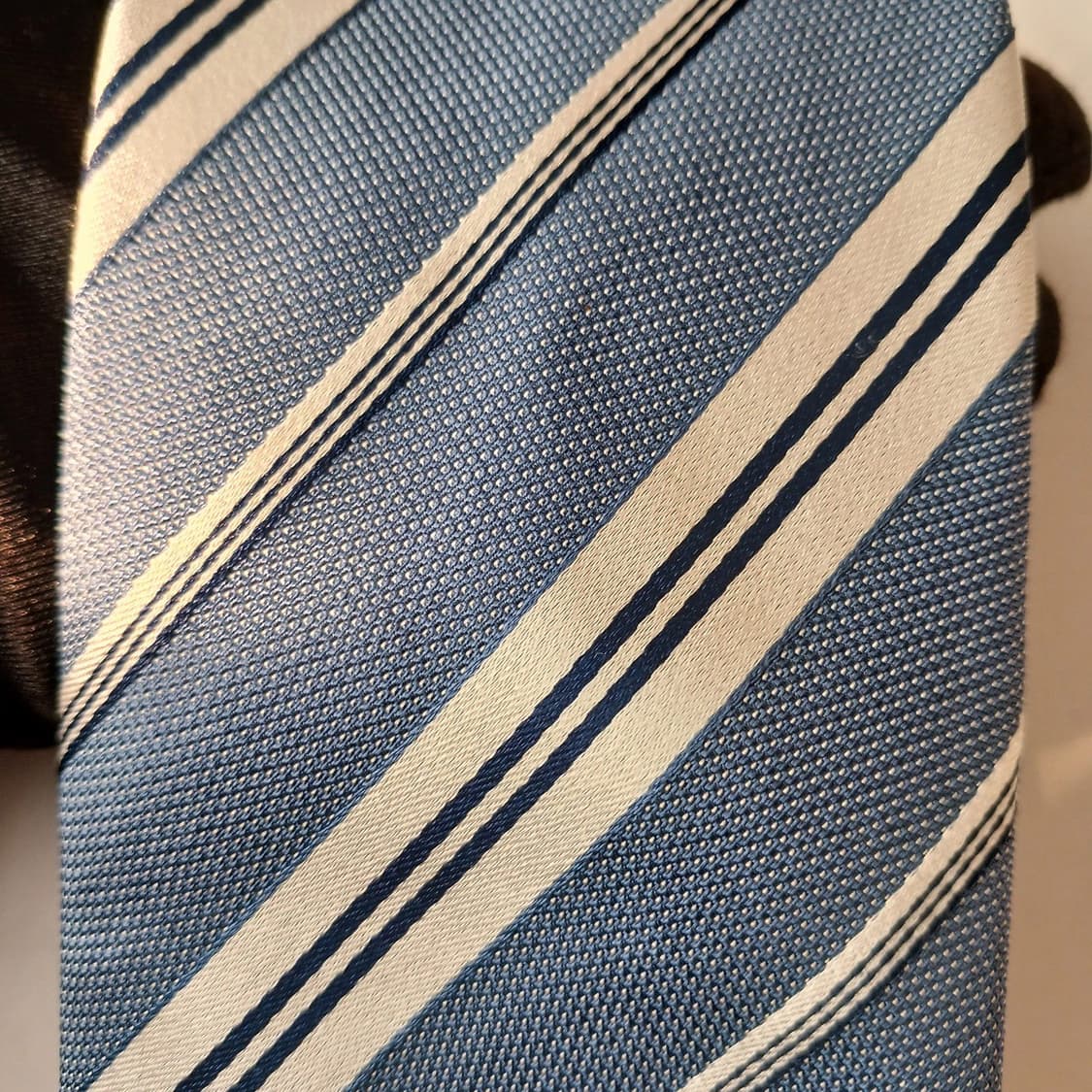 앤드류스타이 실크 스트라이프 넥타이 8.7cm A+등급 A19413
 상품이미지8