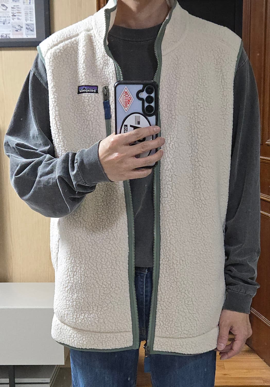 (착샷) 파타고니아 레트로 베스트 다크 네추럴 조끼 상품이미지9