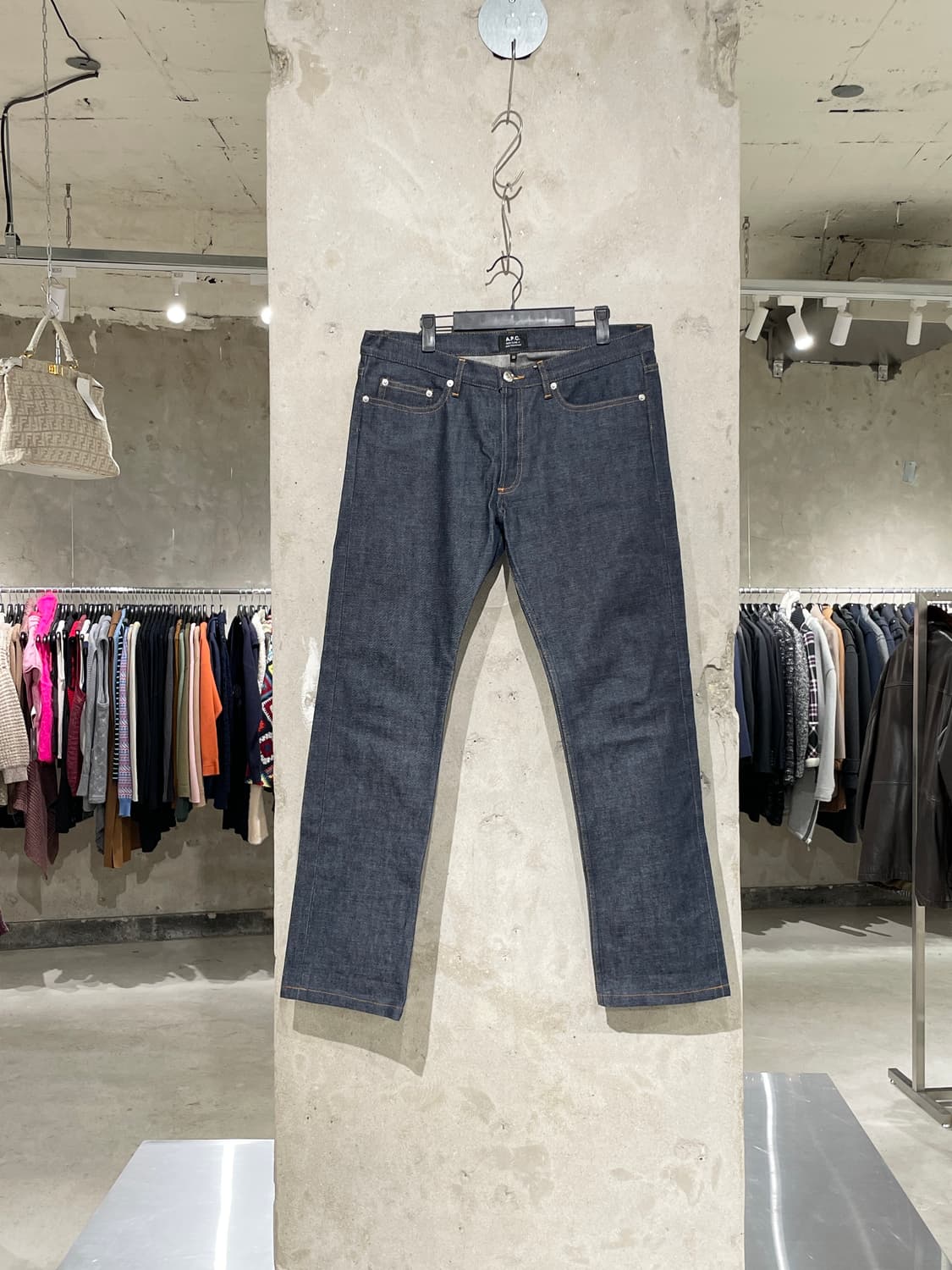 아페쎄 진청 버튼 플라이 생지 데님 팬츠 상품이미지1