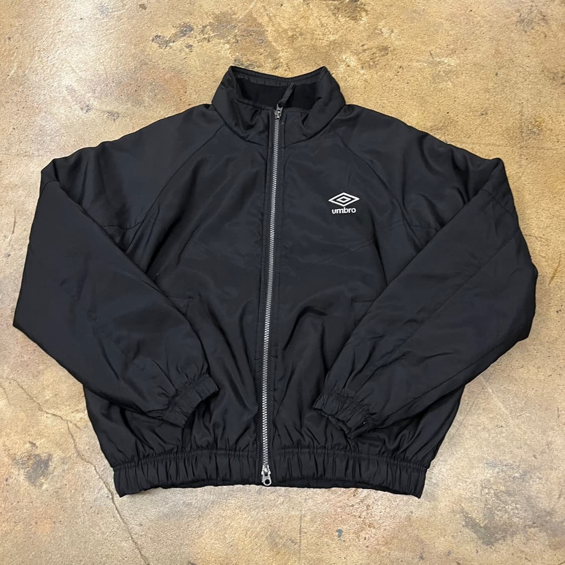 [정품/90] 엄브로 블랙 바람막이 점퍼 b17 상품이미지2