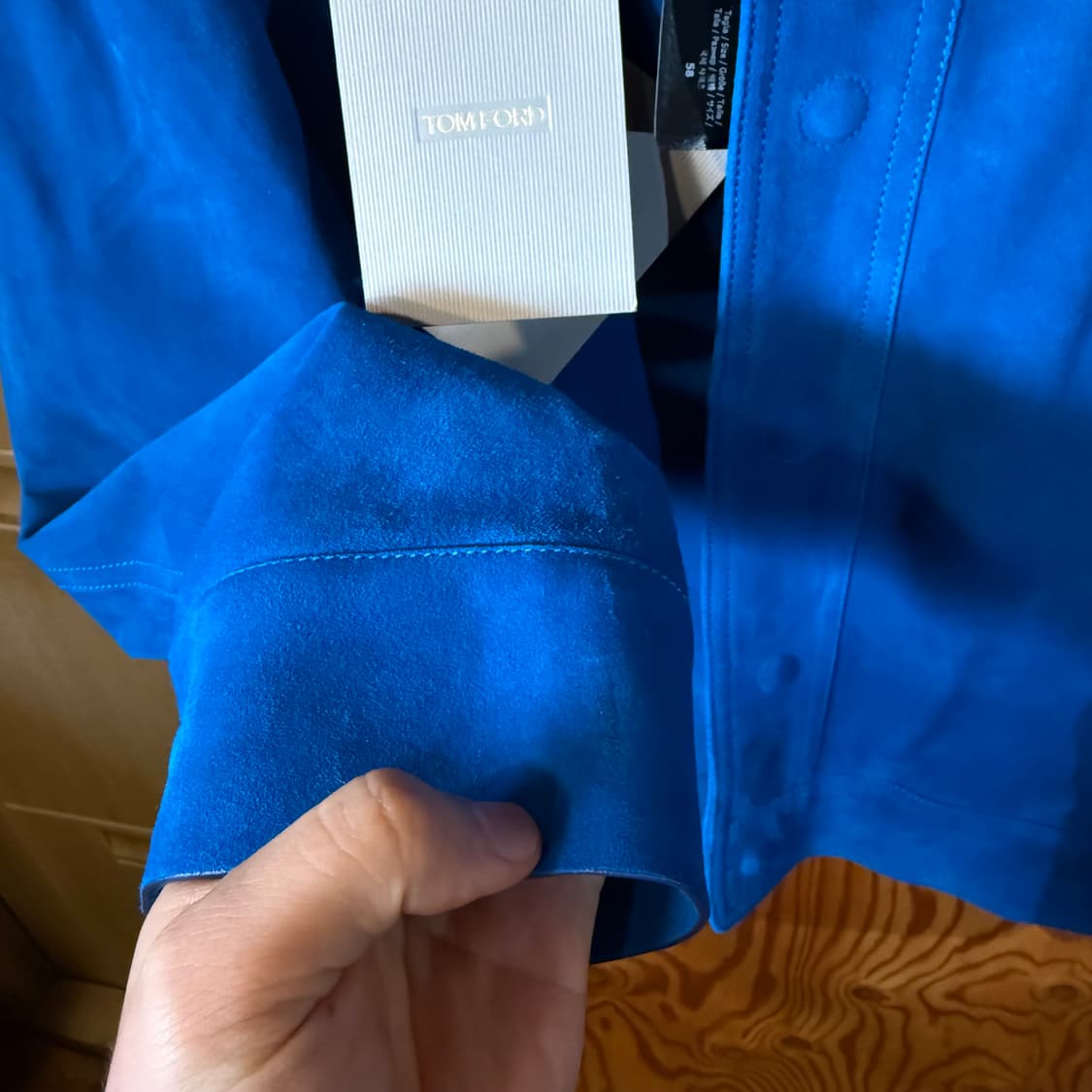 톰포드 25 f/w 스웨이드 자켓 판매 합니다. 상품이미지8