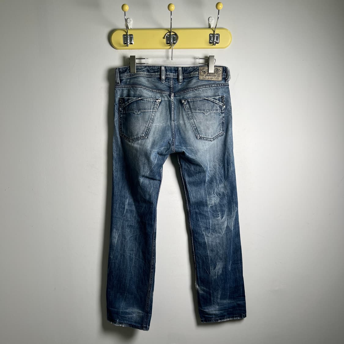 diesel 디젤 MENNIT 디스트로이드 워싱 데님 팬츠 30 상품이미지3