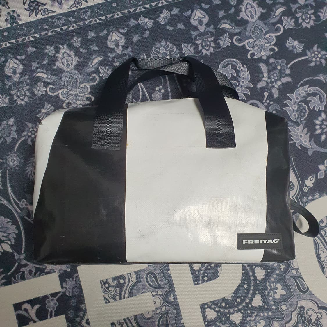 프라이탁로이스 검흰 민트택있음 상품이미지1