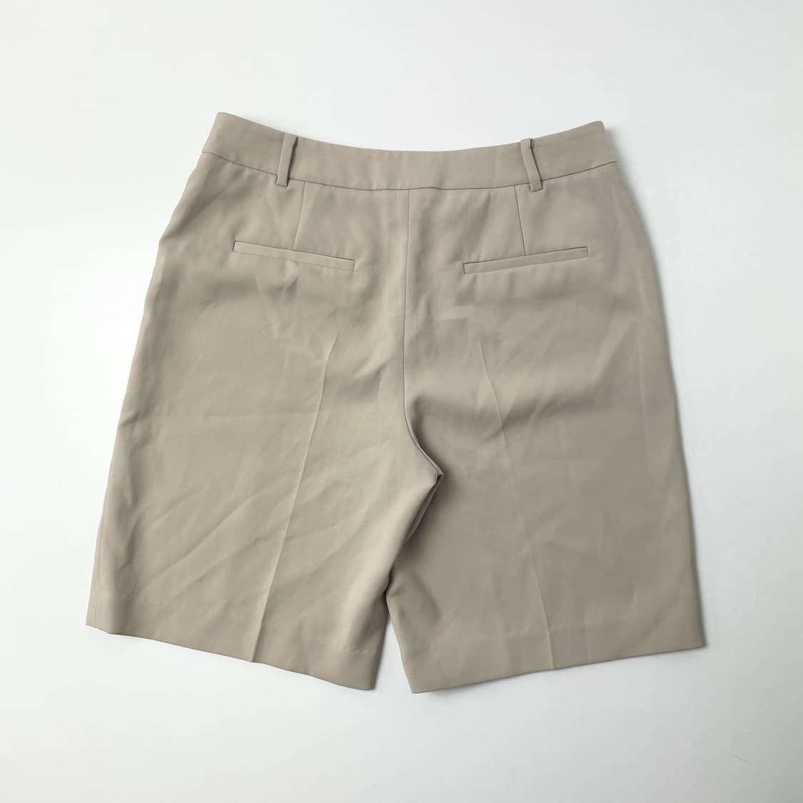 [중고] SHESMISS 베이지 얇은 반바지 55 상품이미지2
