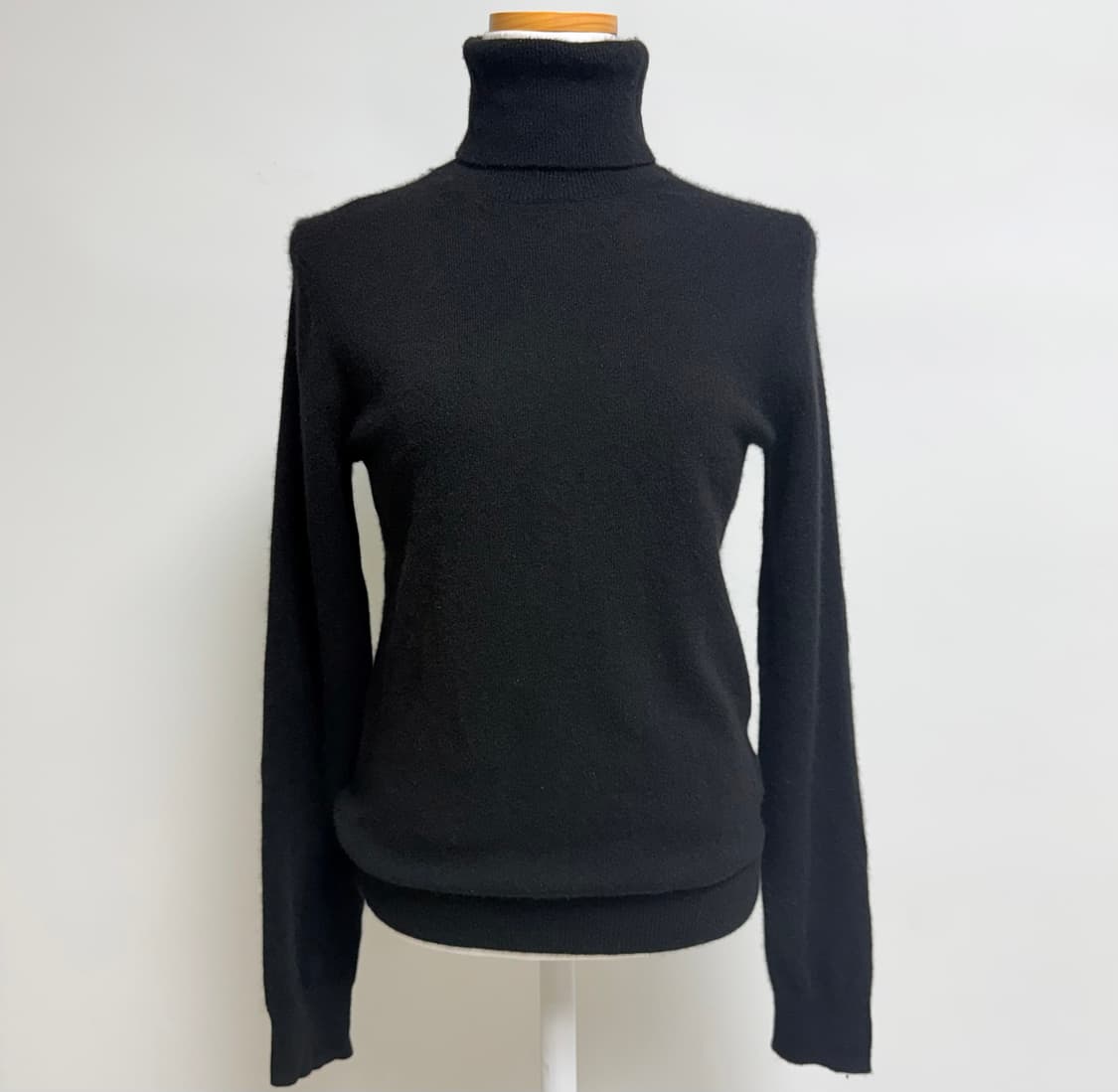 [캐시미어 100%] 유니클로 블랙 목폴라 터틀넥 니트 S 상품이미지1