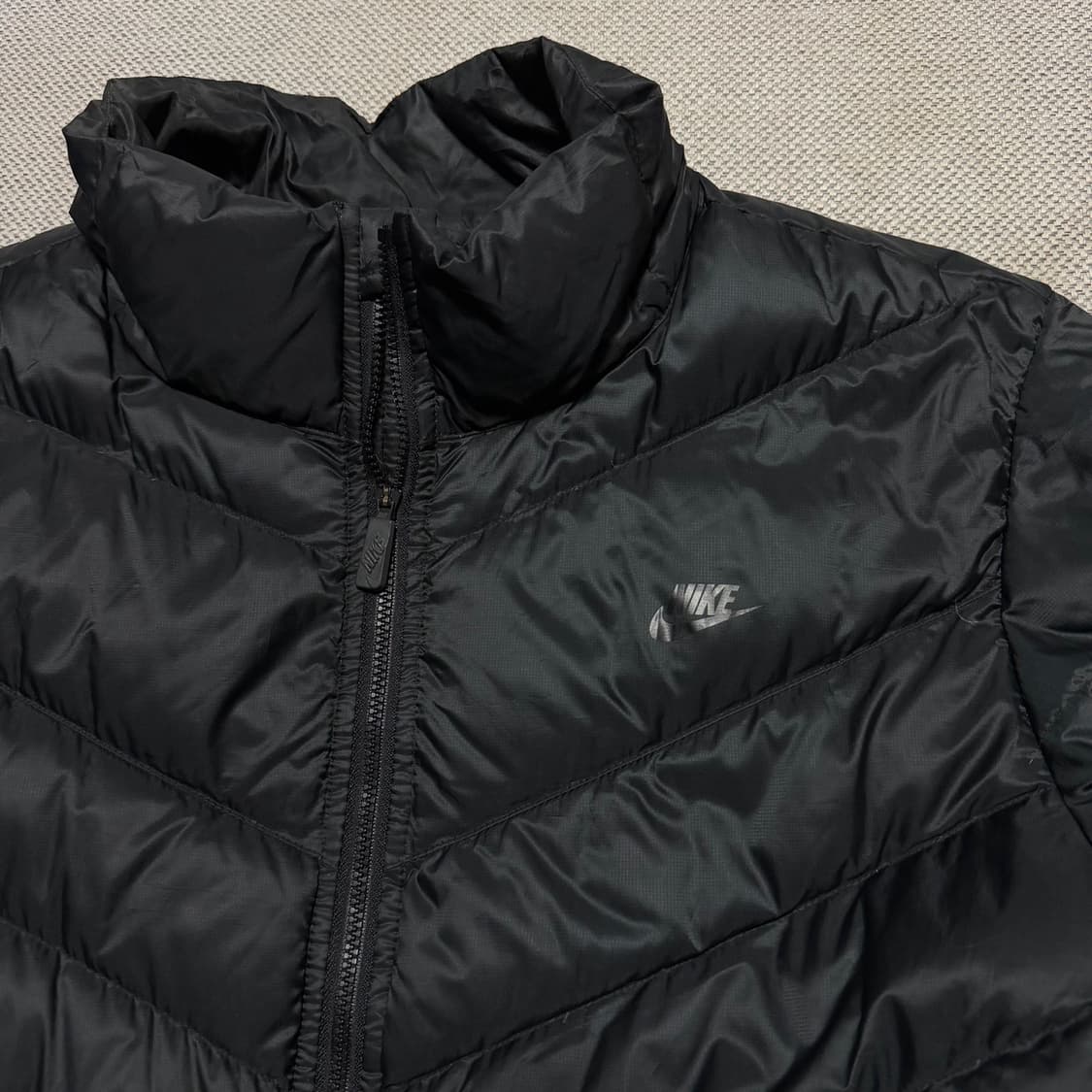 나이키 스몰로고 경량 패딩 자켓 상품이미지2