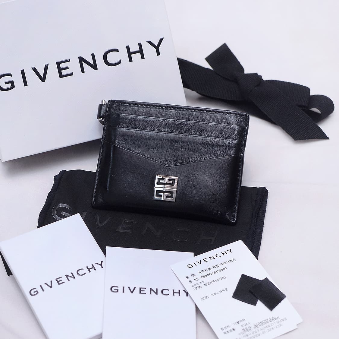지방시 (GIVENCHY) 4G 메탈로고 은장 블랙 카드지갑 상품이미지1