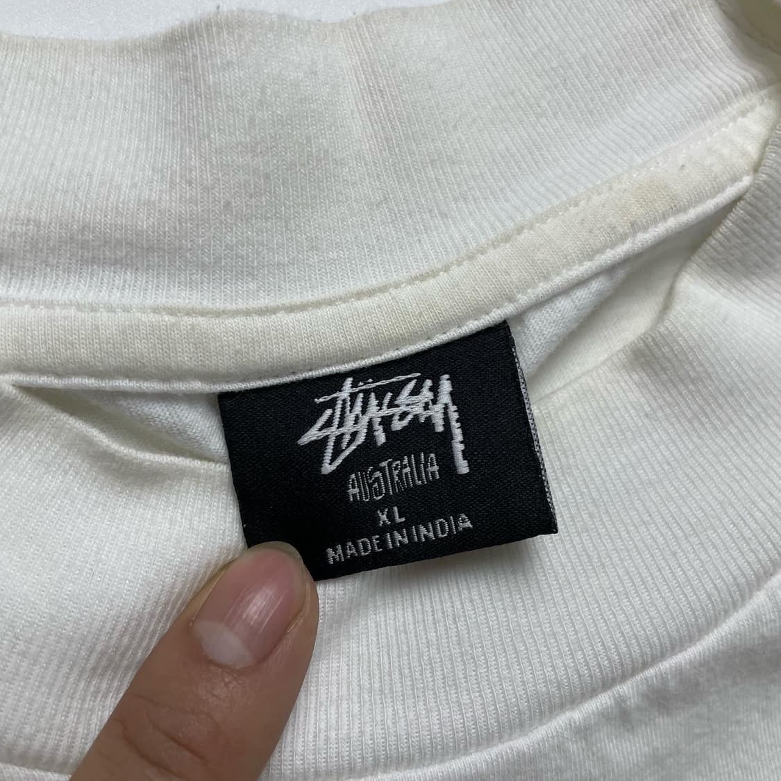 스투시 화이트 롱 슬리브 상품이미지5