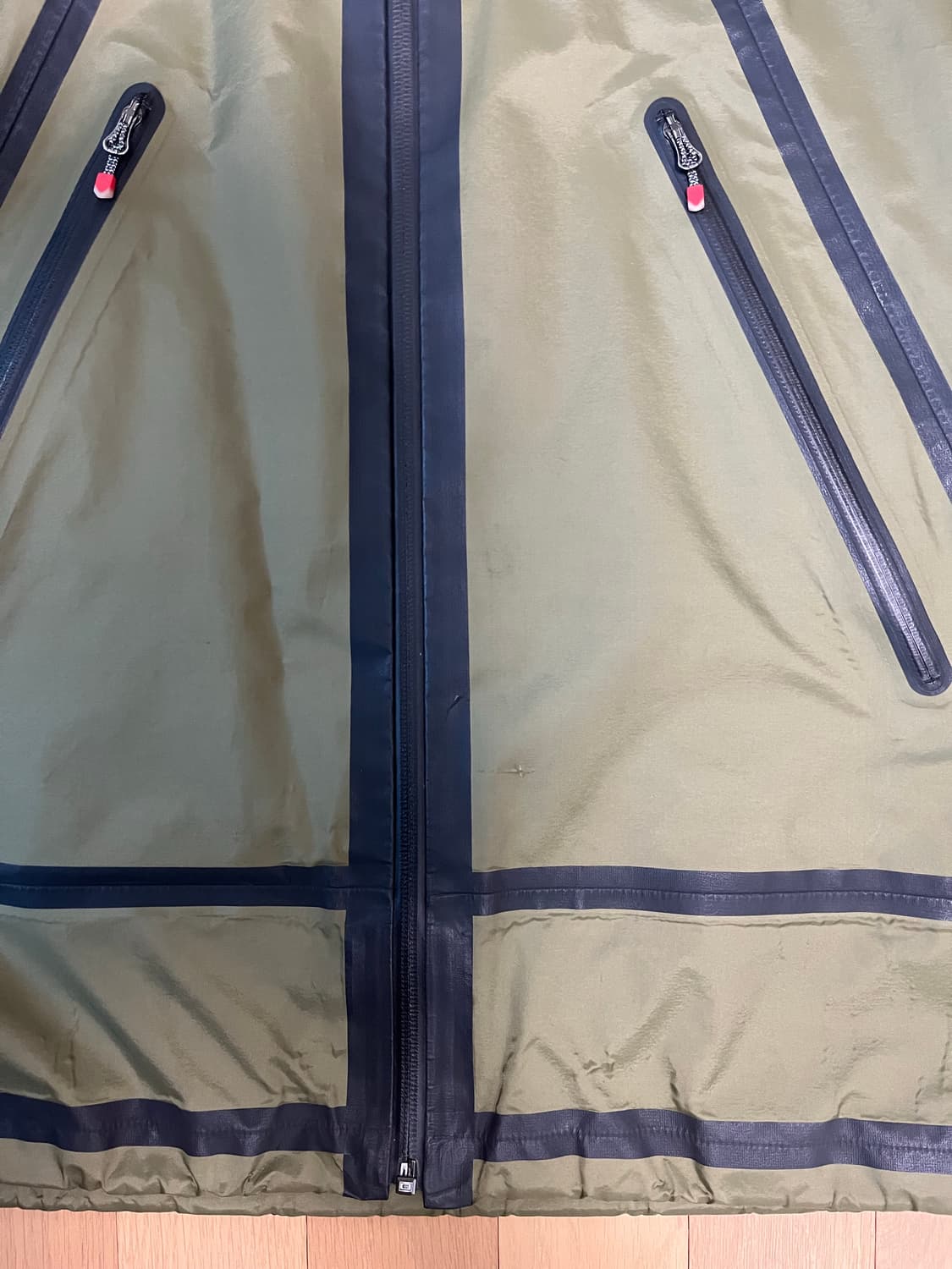 슈프림x노스페이스 테이프심자켓 L사이즈(크림상품) 상품이미지2