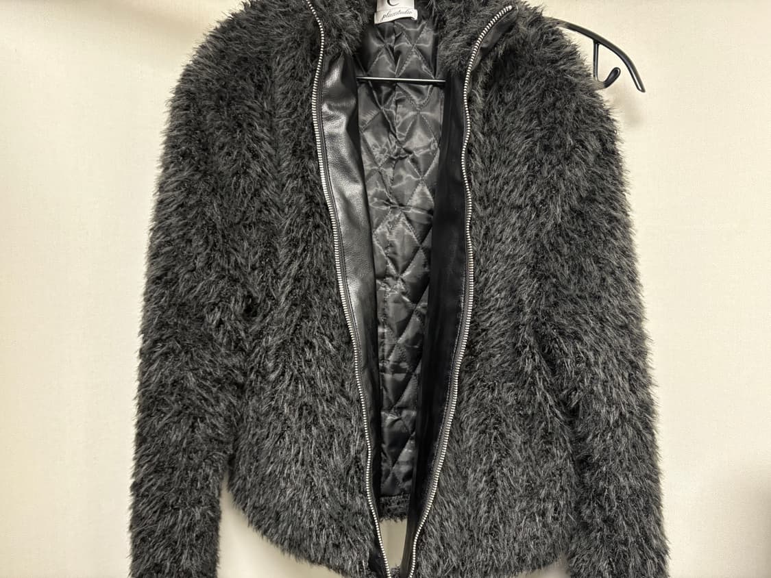 플레이스스튜디오 소프트 퍼 오버핏 자켓 상품이미지2