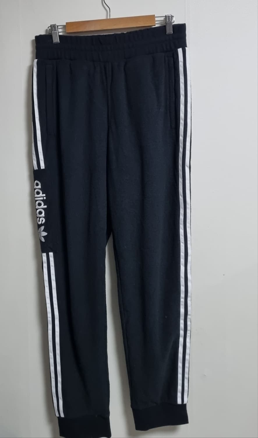 XL ) 아디다스 오리지널 블랙 부클 3스트라이프 스웻 조거팬츠 상품이미지1