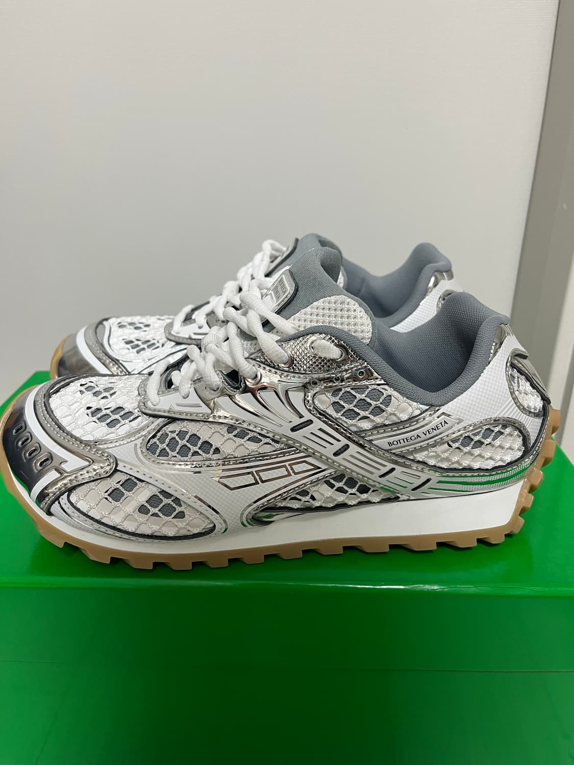 보테가베네타 오르빗 스니커즈 실버 38 상품이미지1