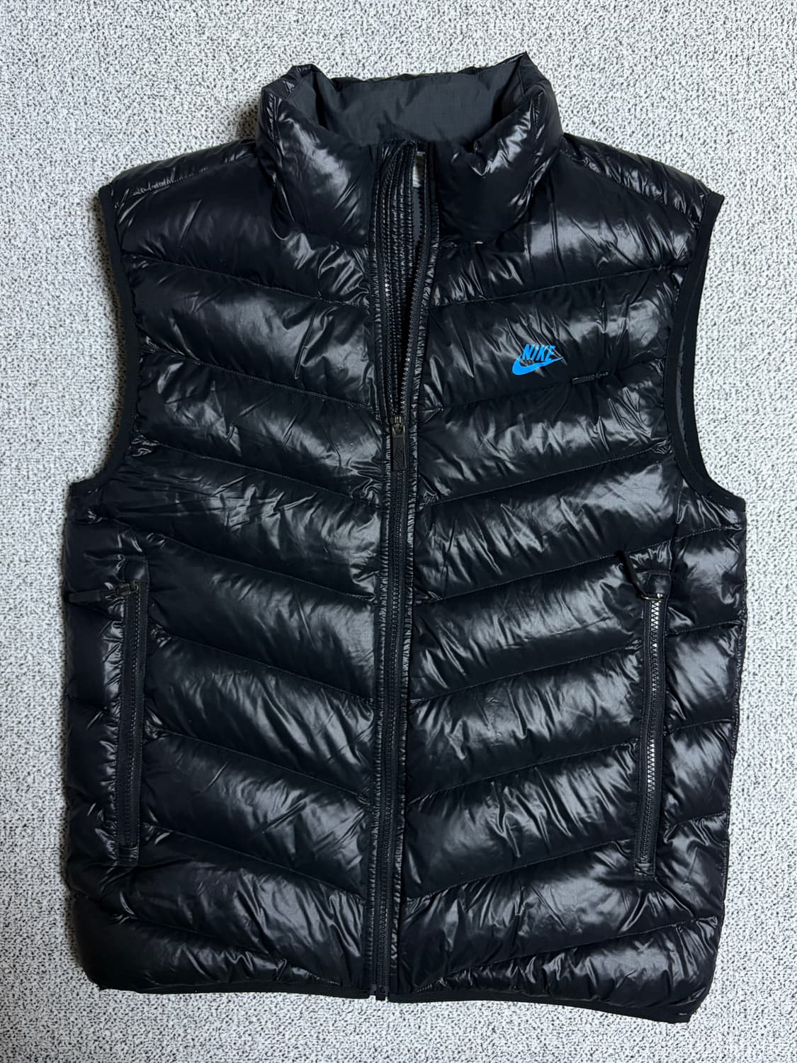 나이키 올드스쿨 700 패딩조끼  상품이미지2