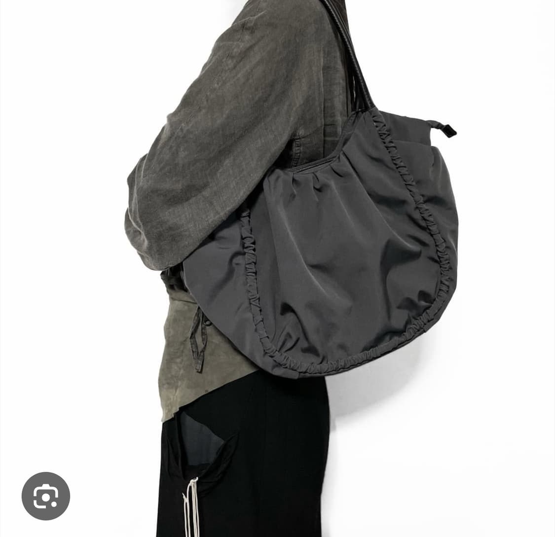 Yohji Yamamoto 요지야마모토 나일론 셔링 숄더백 토트백 차콜 상품이미지2