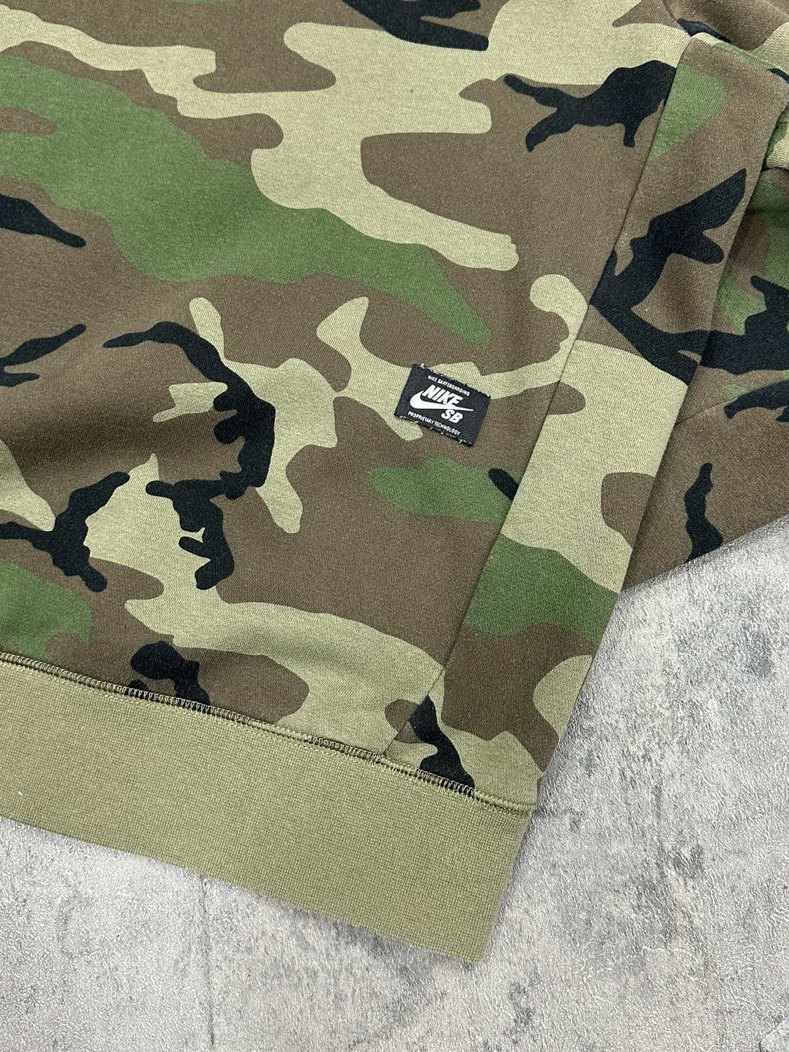 나이키 카모플라주 맨투맨 상품이미지6