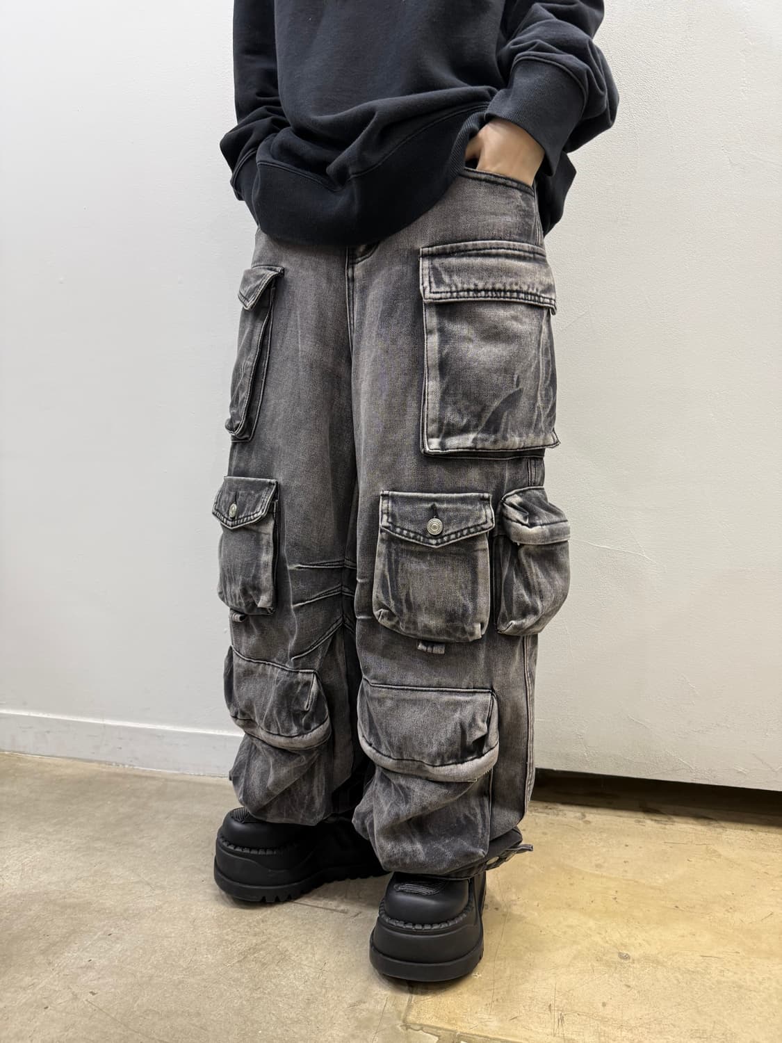 멀티포켓 디테일 데님 와이드 팬츠 상품이미지3