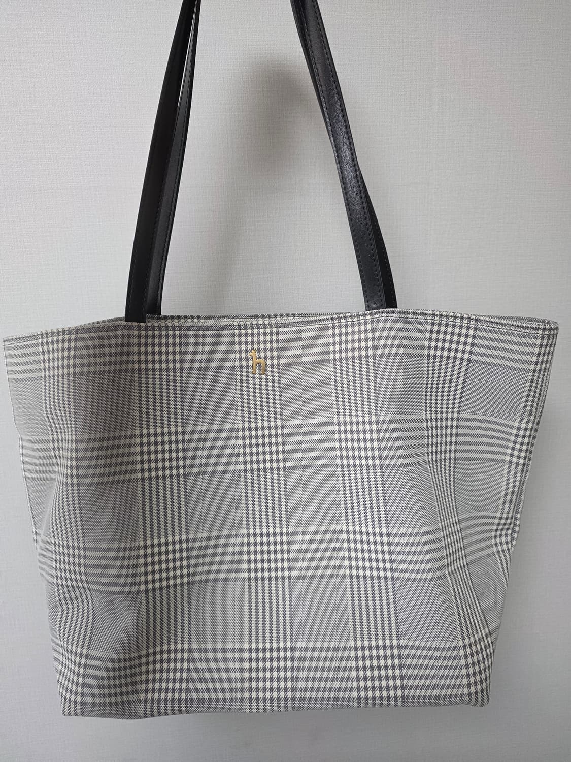 [헤지스] 나일론 혼방 쇼퍼백(그레이 체크패턴) 상품이미지2