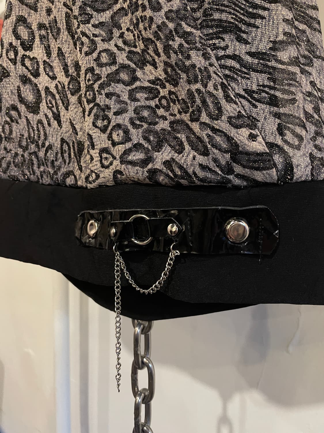 레오파드 패턴 홀터 체인 블랙 슬리브리스 갸루 상품이미지5