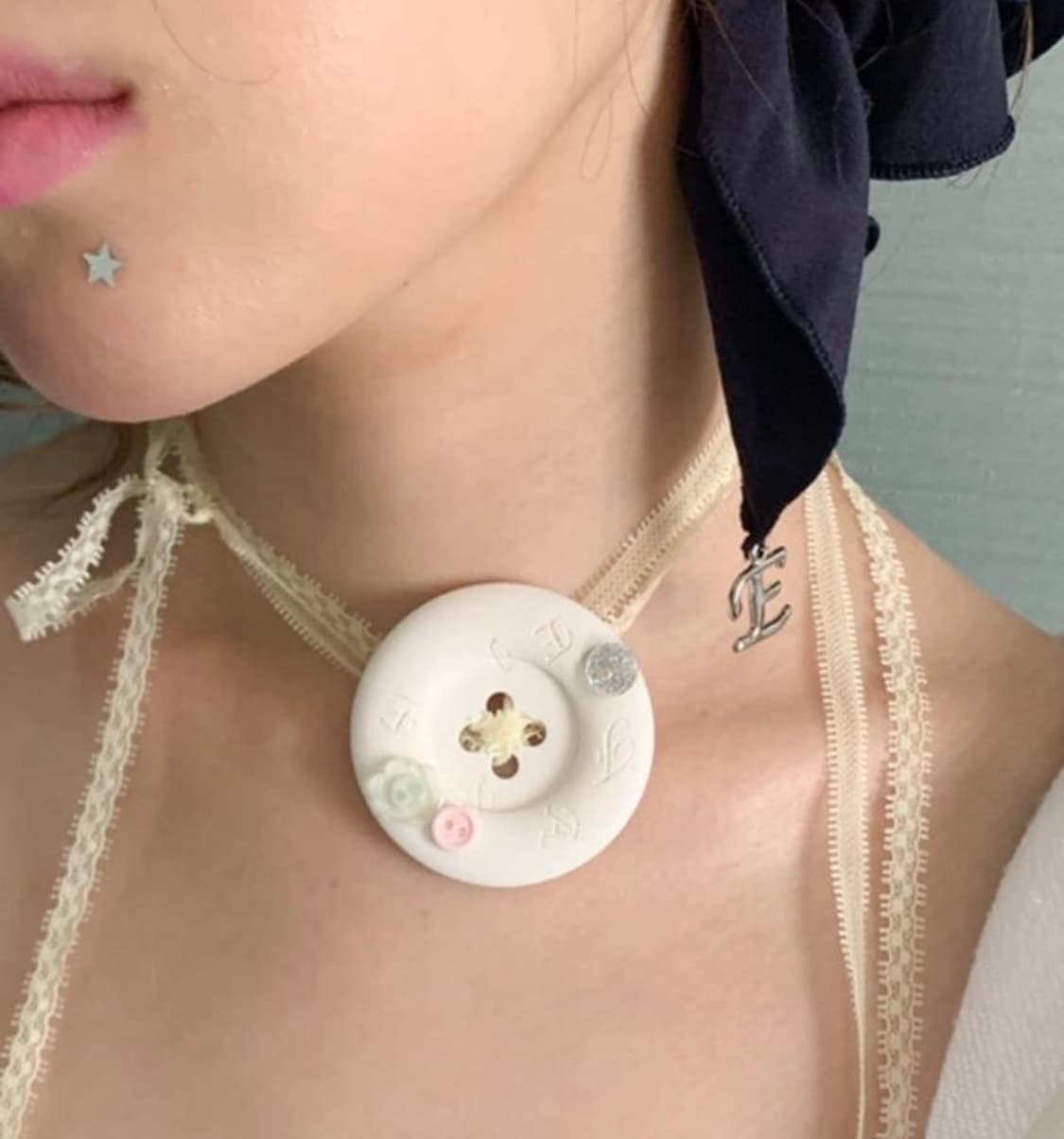 샵페어리 단추 레이스 목걸이  상품이미지1