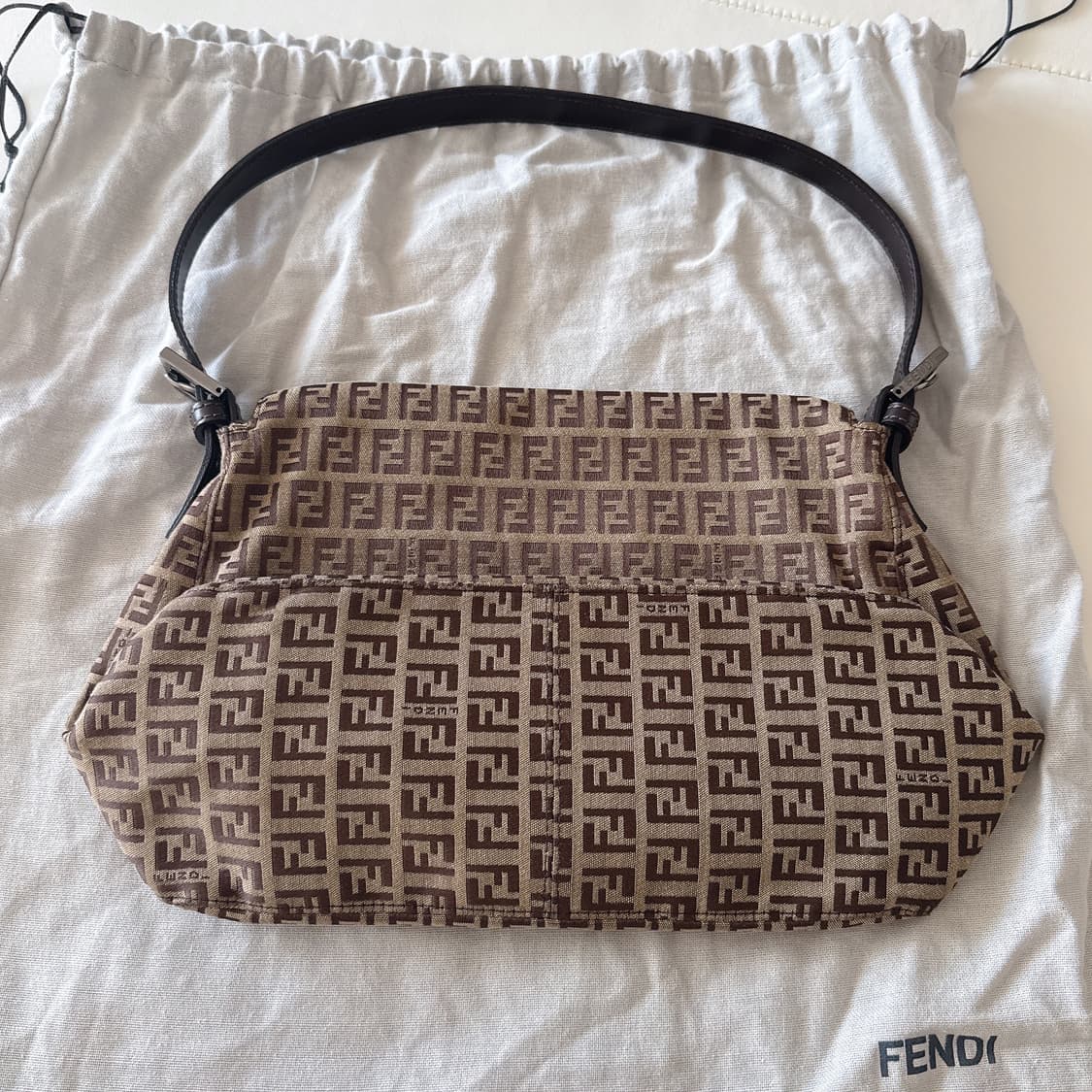 펜디 주카 맘마백 상품이미지4