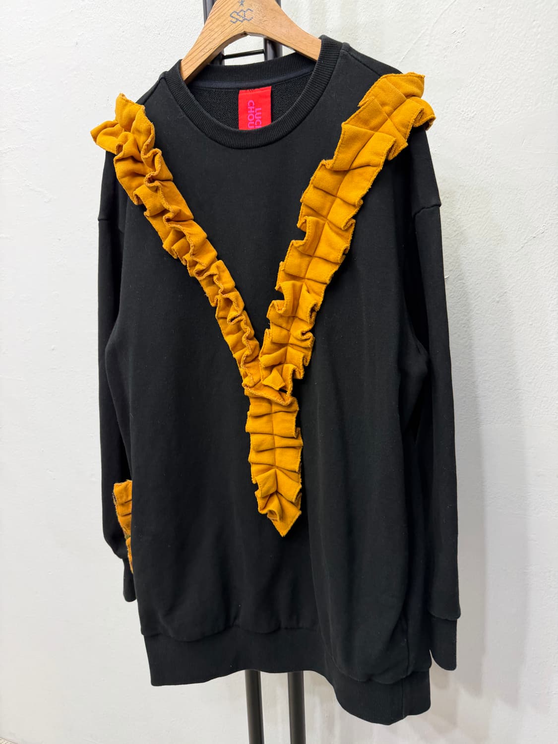 정품) 럭키슈에뜨 프릴 롱맨투맨 36 상품이미지3