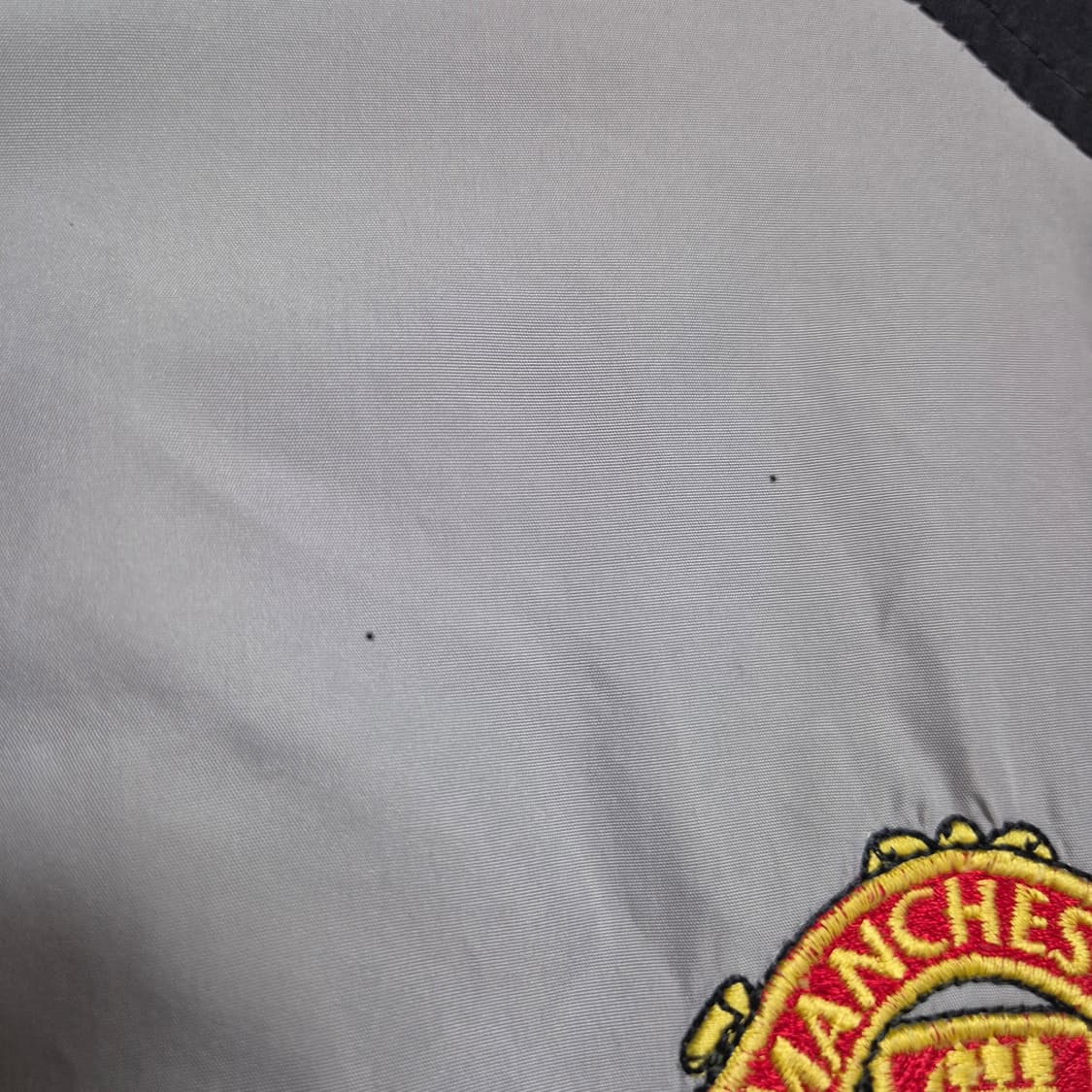 03/04 맨유 레인 자켓 XL 상품이미지7