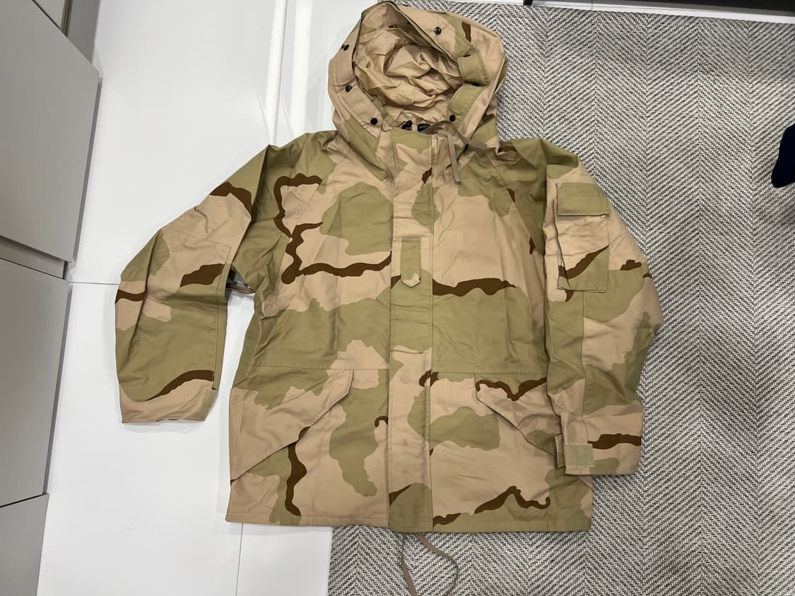 귀한 사막 고어텍스 바람막이 L-S 상품이미지1