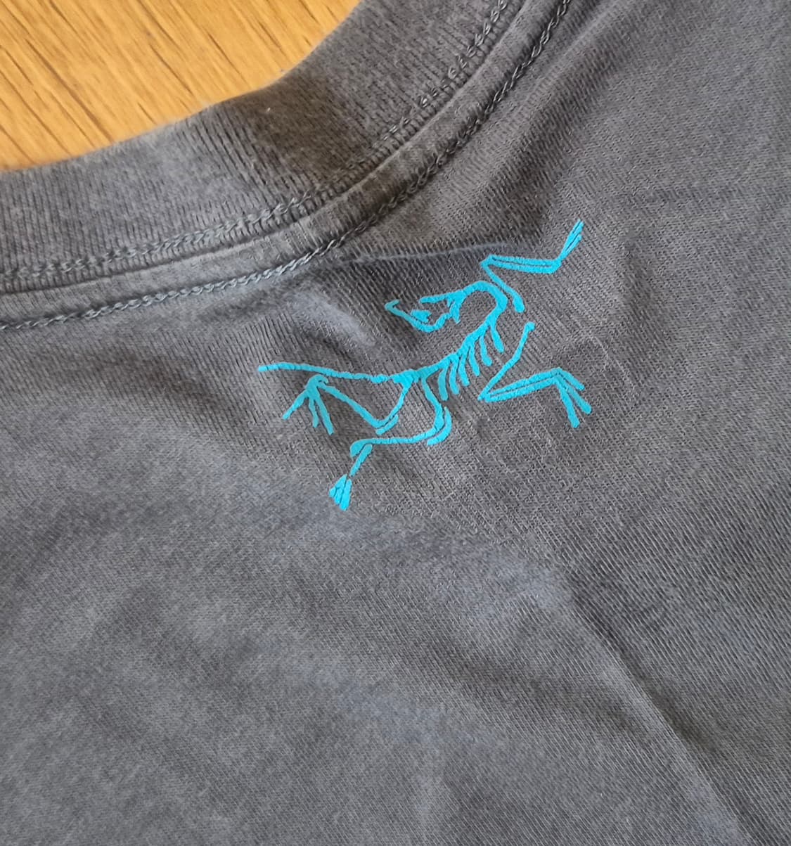 아크테릭스 남성 반팔 티셔츠 L 상품이미지3