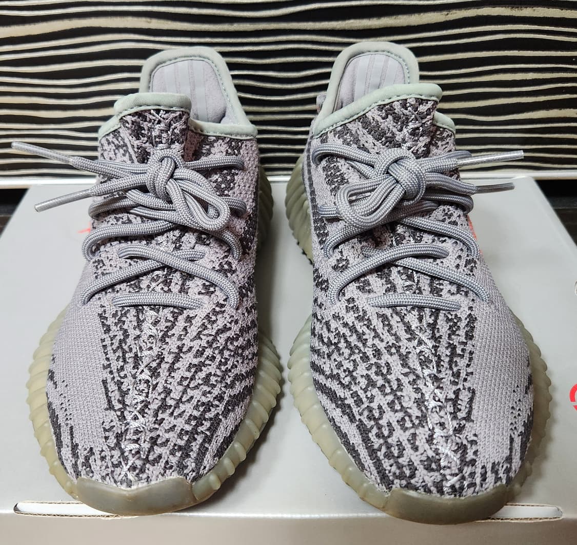 adidas 아디다스 이지 부스트 350 V2 벨루가 2.0 상품이미지2