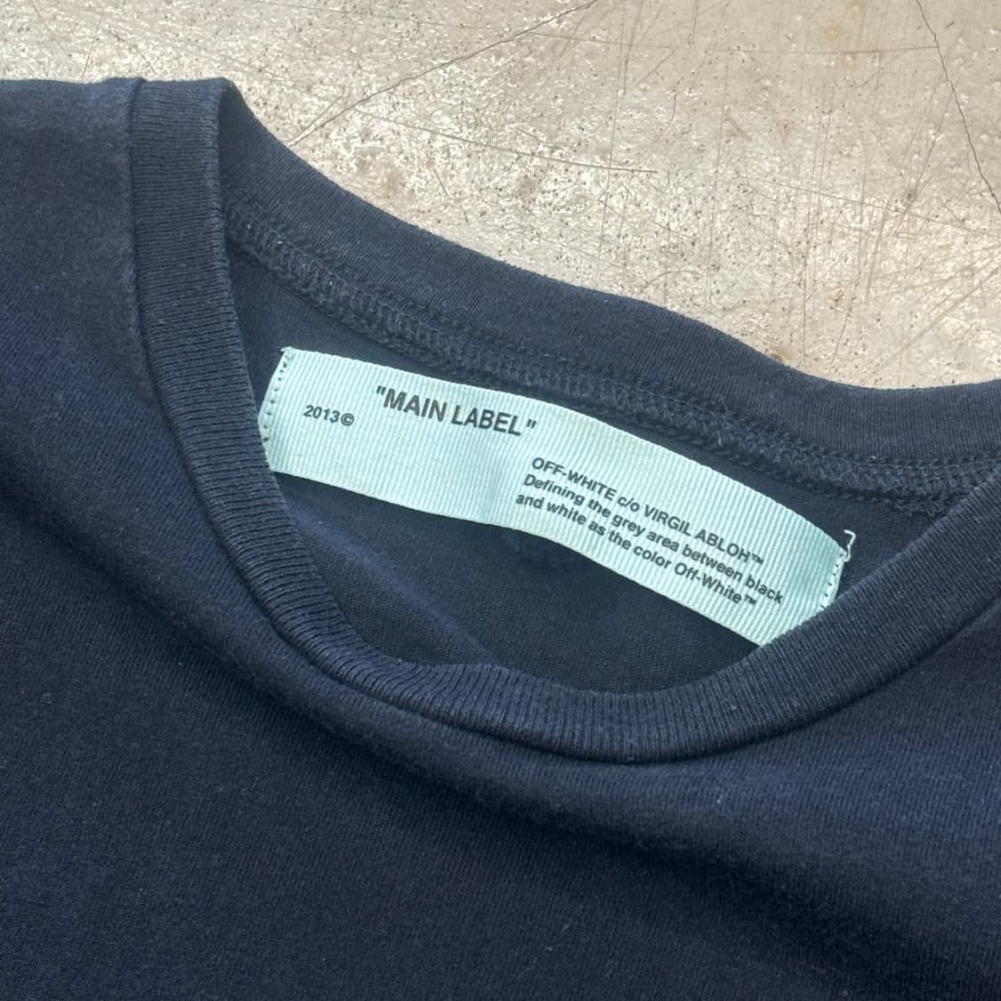 S 오프 화이트 3D 애로우 블랙 반팔 티셔츠 상품이미지4