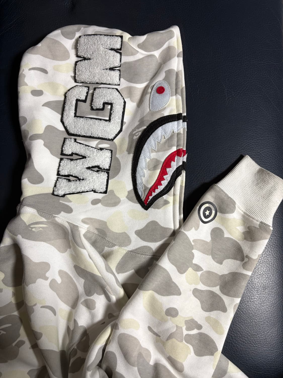 베이프 BAPE 샤크 풀집업 WGM 야광 후드 L사이즈 정품 상품이미지1