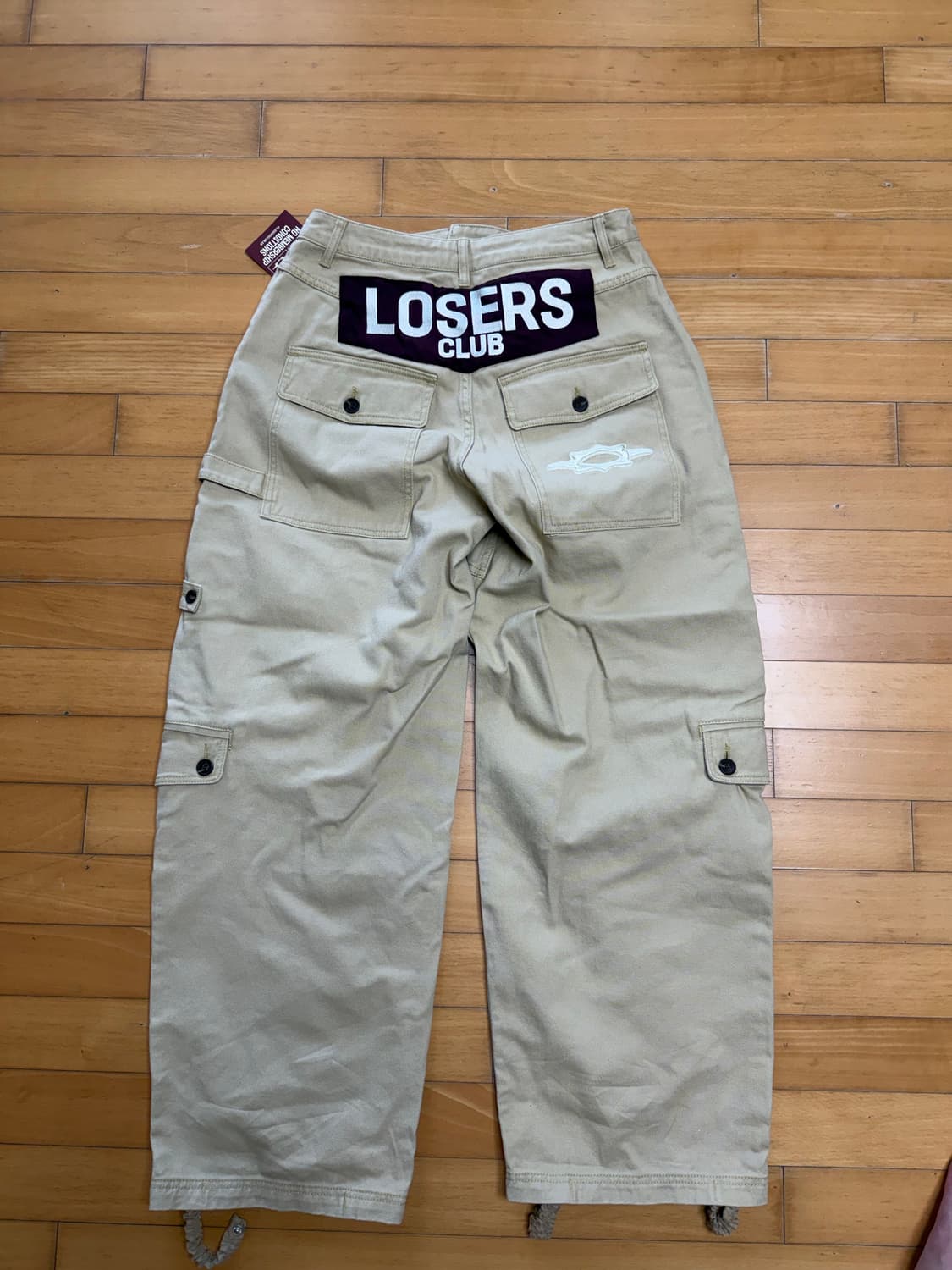 루저스클럽 멀티 카고포켓 와이드팬츠 팝니다(베이지, M사이즈) 상품이미지3