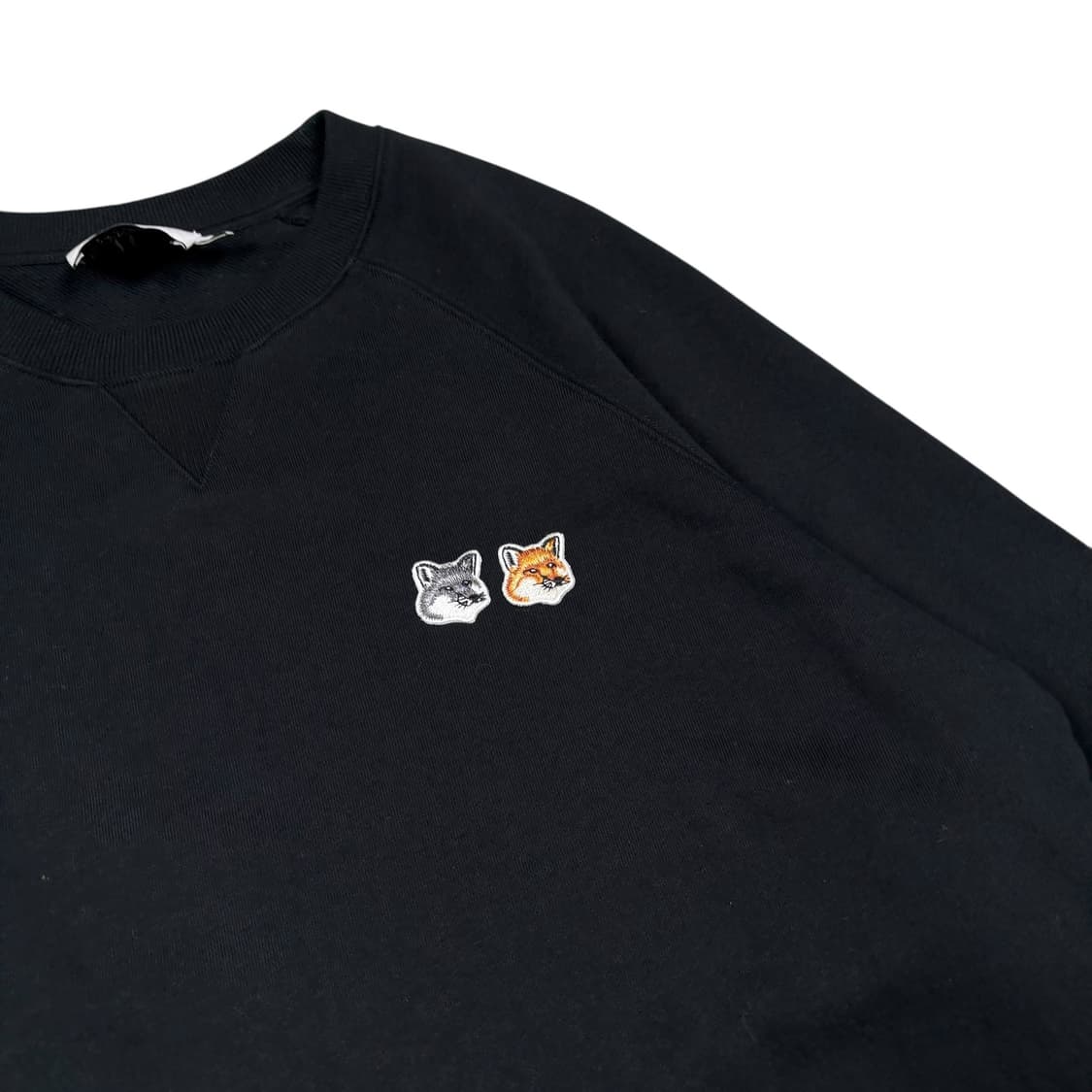 메종 키츠네 블랙컬러 더블 폭스 헤드 맨투맨 상품이미지2