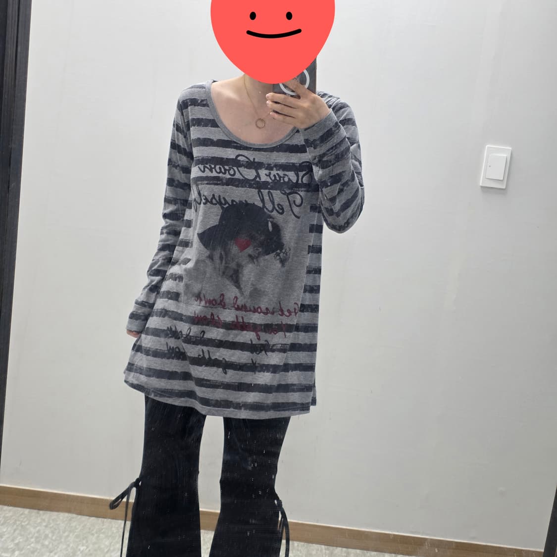 LAZY DAISY 일본빈티지)오네갸루 프린팅 대대장 시크고딕 롱슬리브 상품이미지3