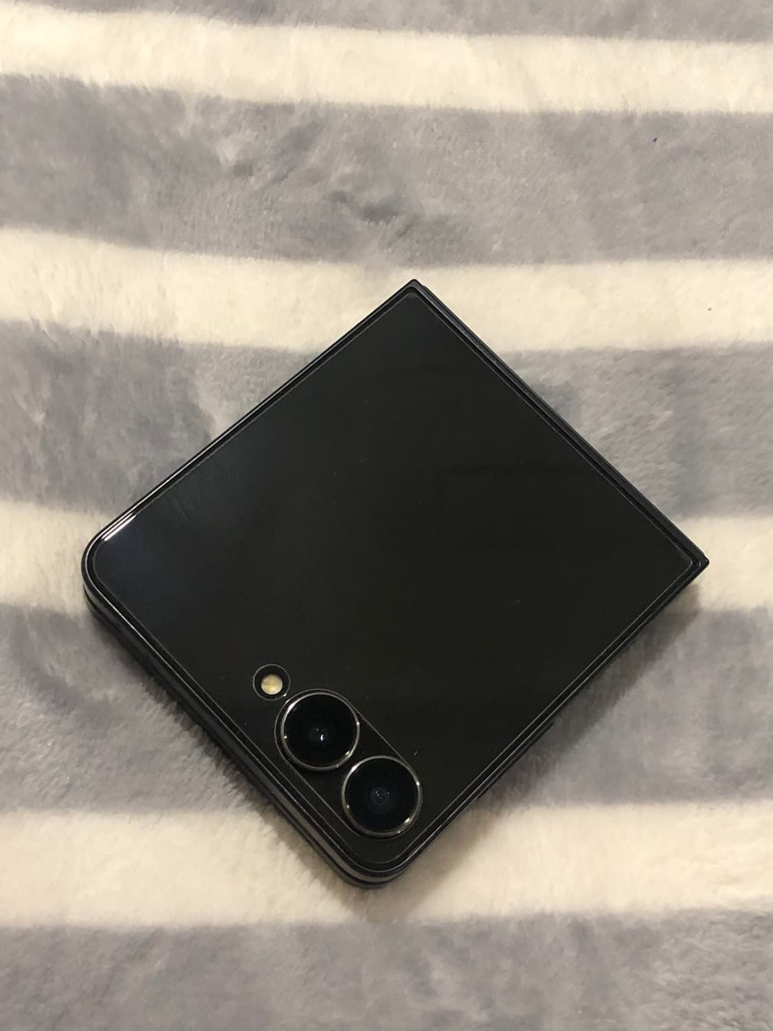 Z플립7 512기가 상품이미지4