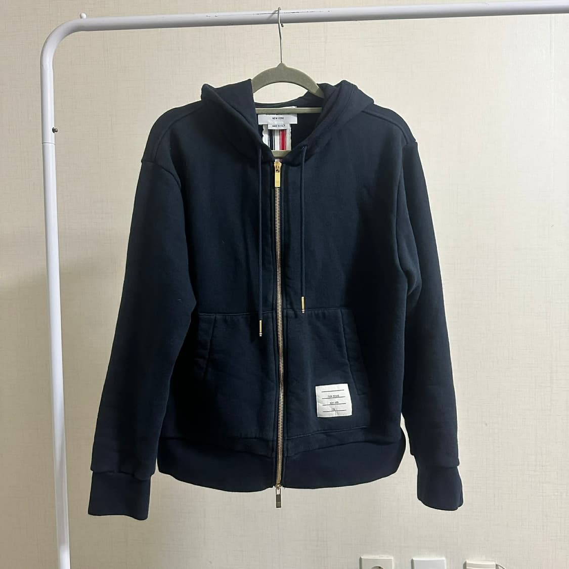 톰브라운 백삼선 후드집업 1사이즈 [실측 약 90~95] 상품이미지2