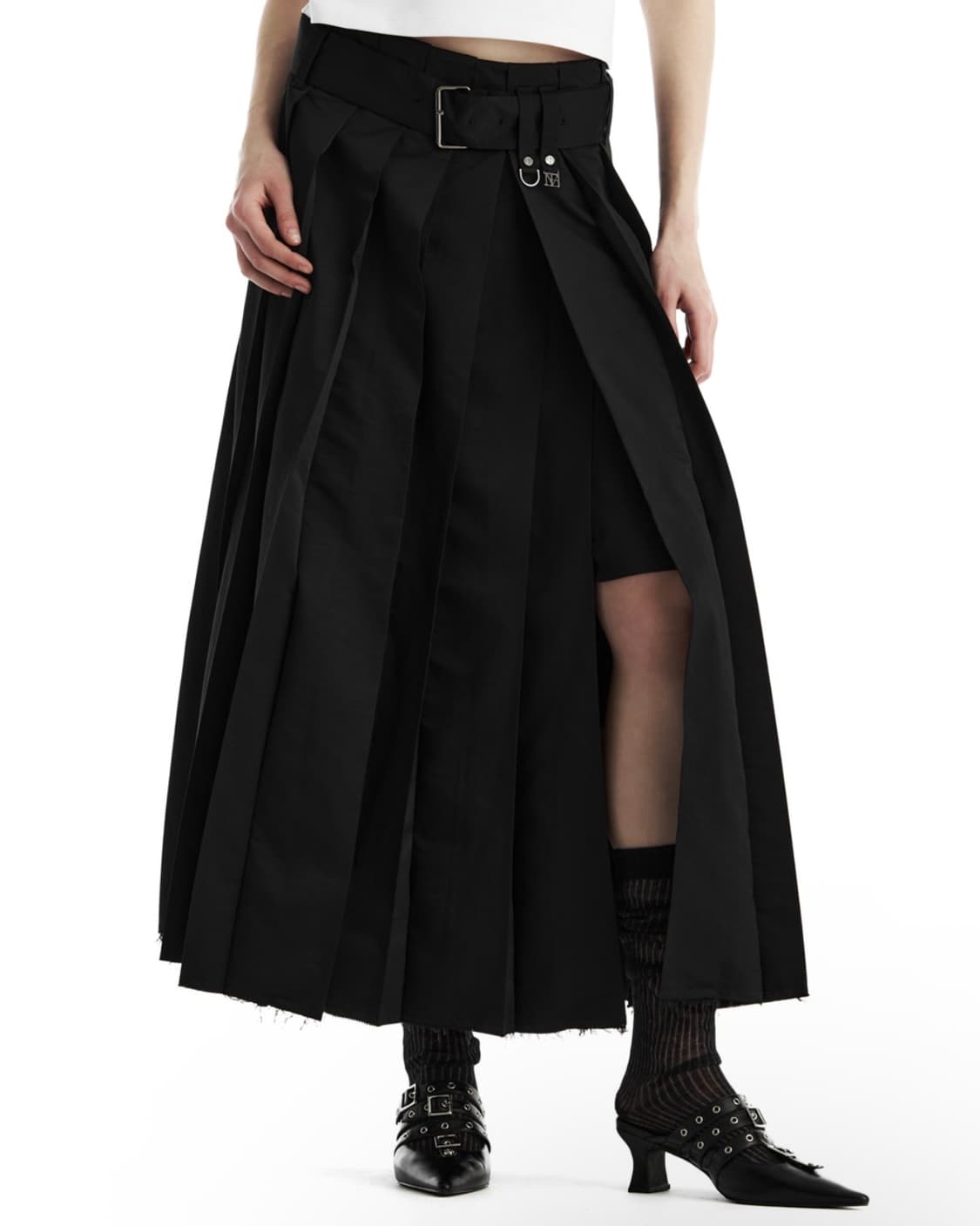 Belted Deep Pleat Skirt [Black] 상품이미지1